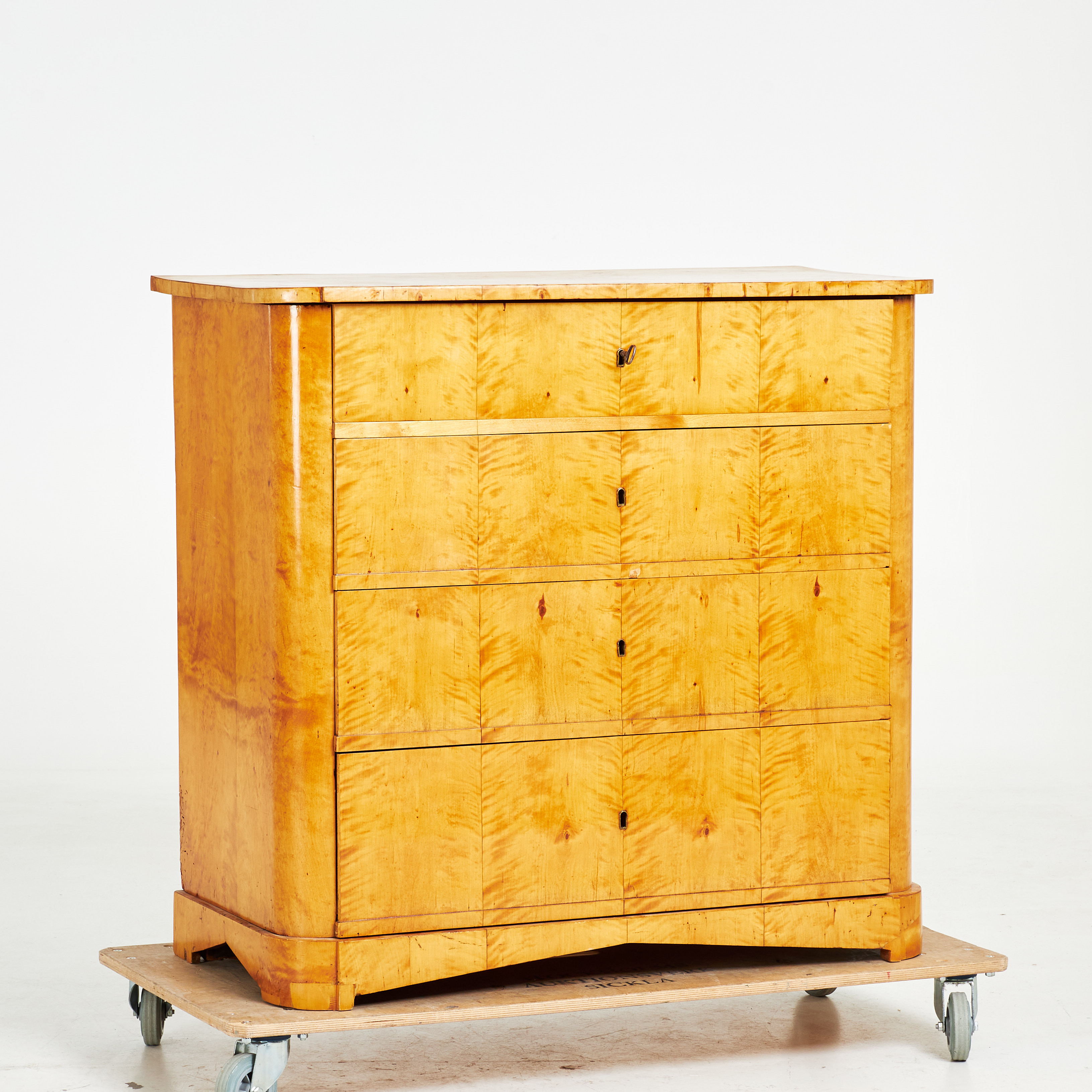 SEKRETÄRBYRÅ, senempire, 4 lådor, den övre med utfällbar skrivklaff samt små lådor, fanér i björk, 1800-tal.