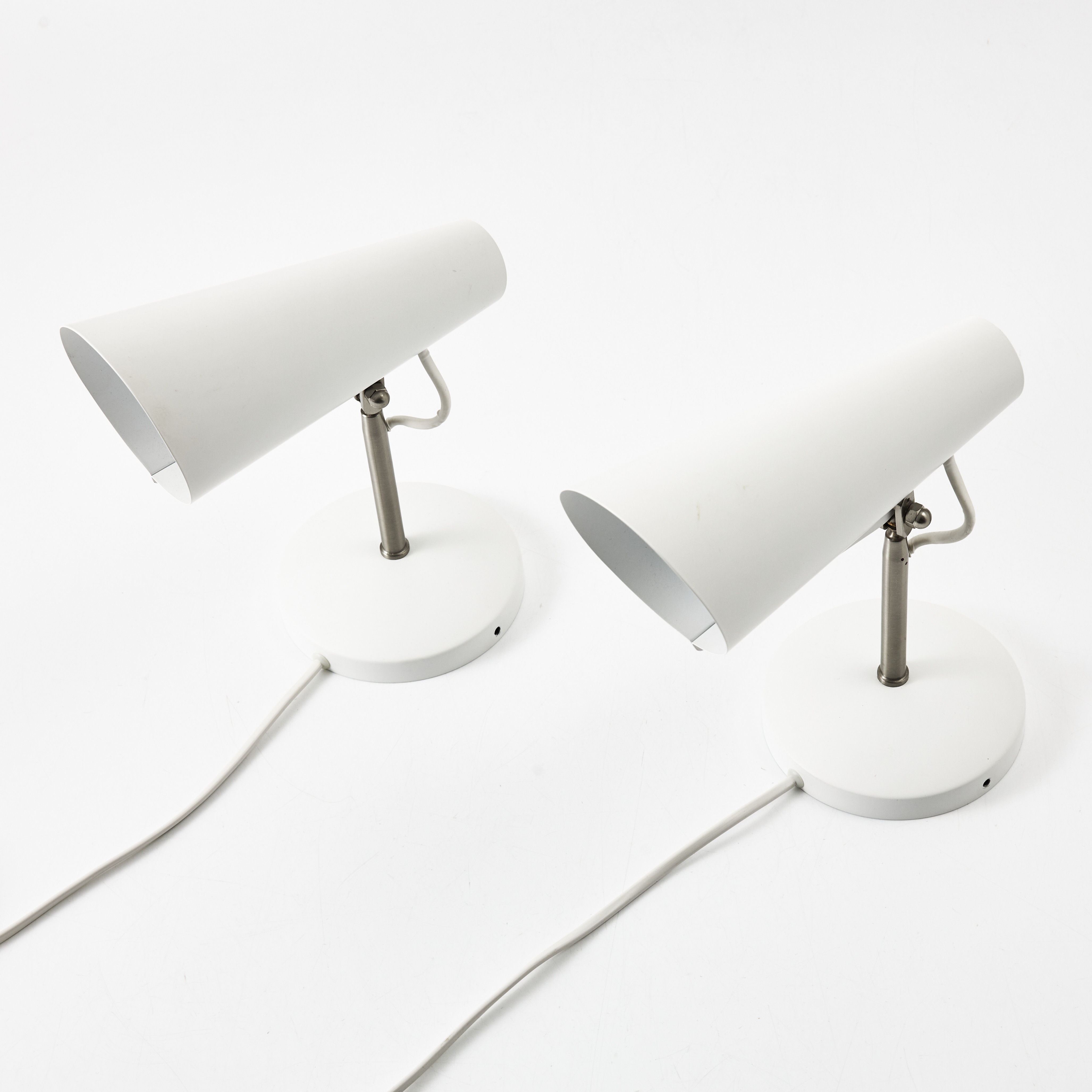 BIRGER DAHL. Vägglampor, ett par " Birdy", samtida.