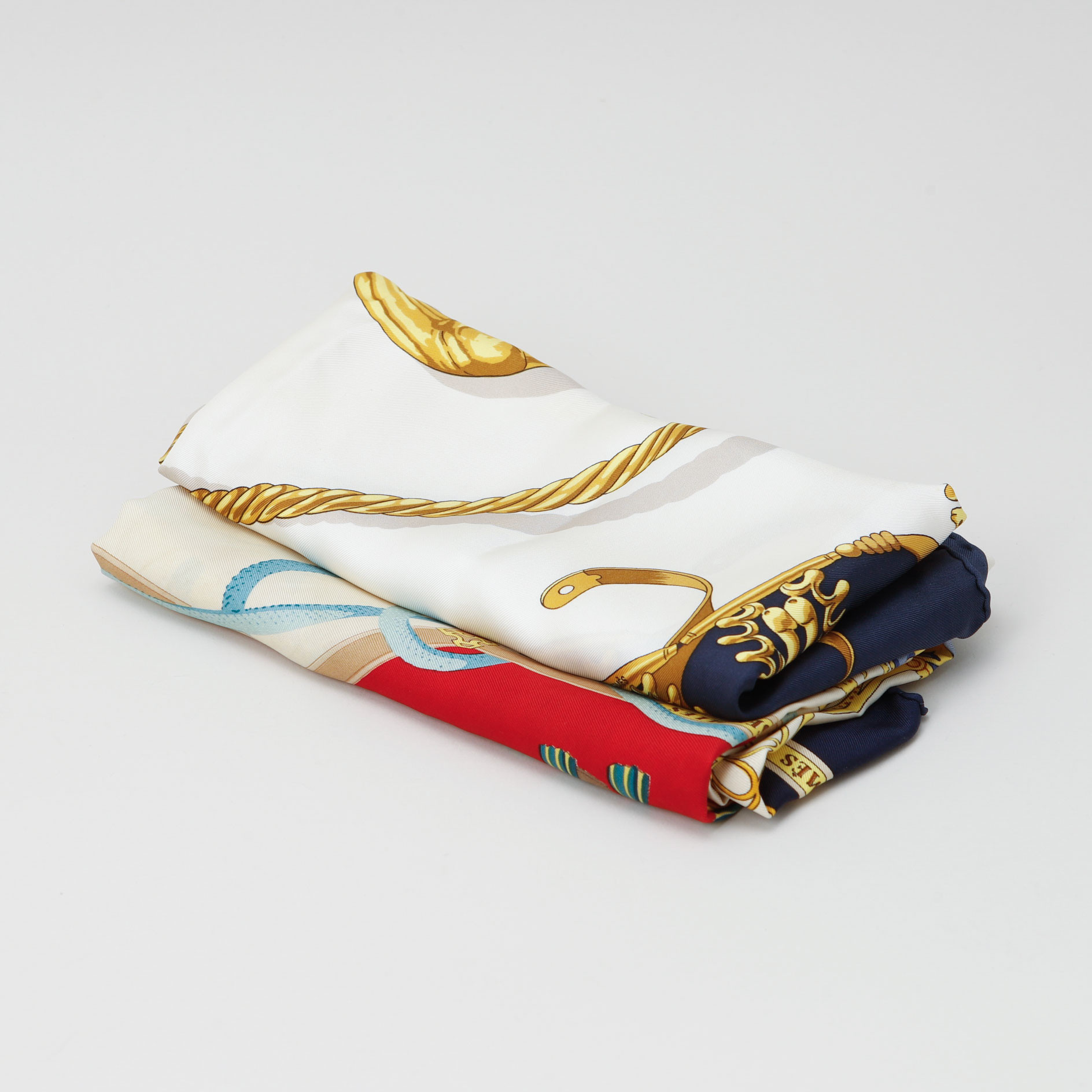 SCARFAR, 2 st, Hermès, "Les Muserolles" och "Les Cavaliers D´or".