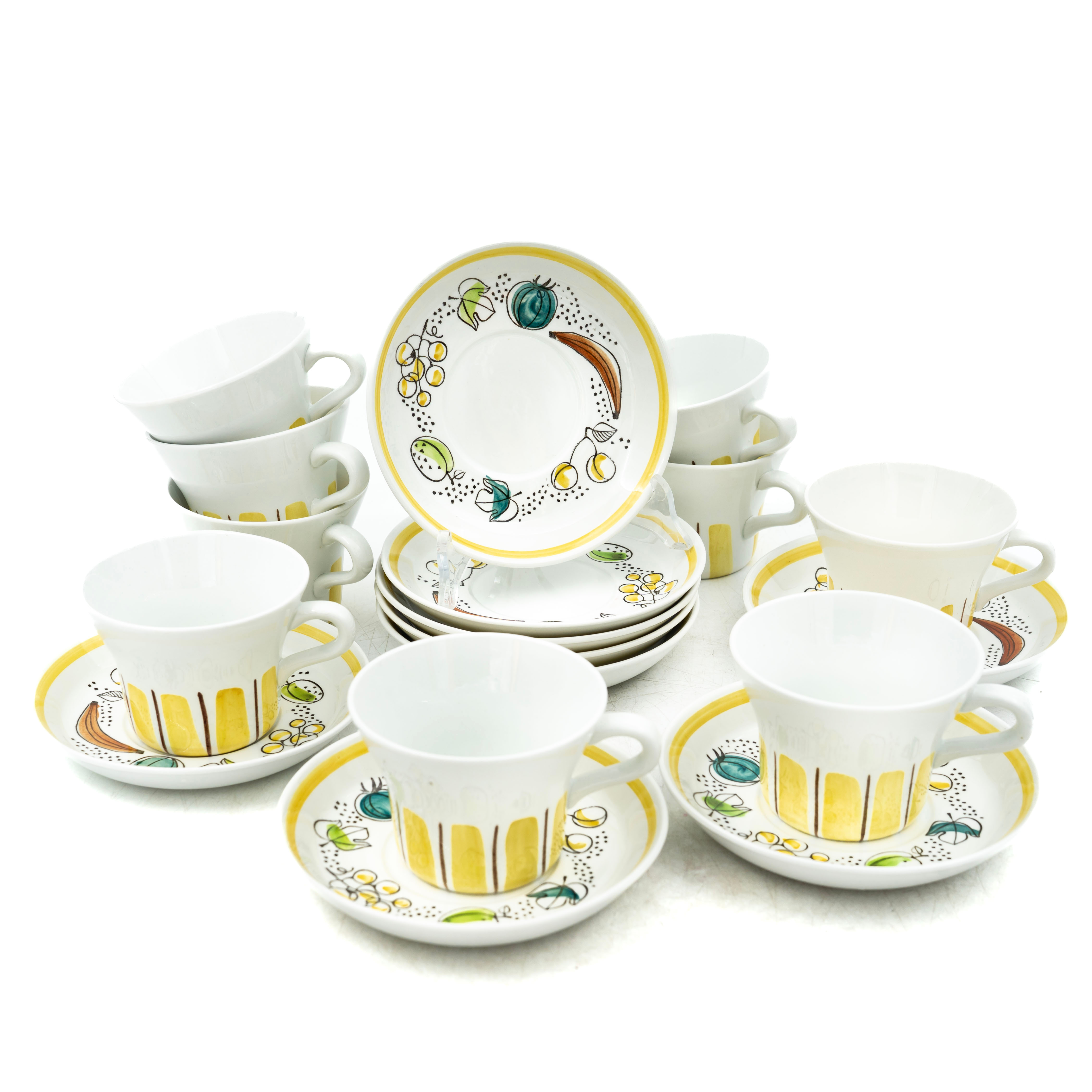 MARIANNE WESTMAN. Kaffeservis 'Granada' 18 delar. Rörstrand.
