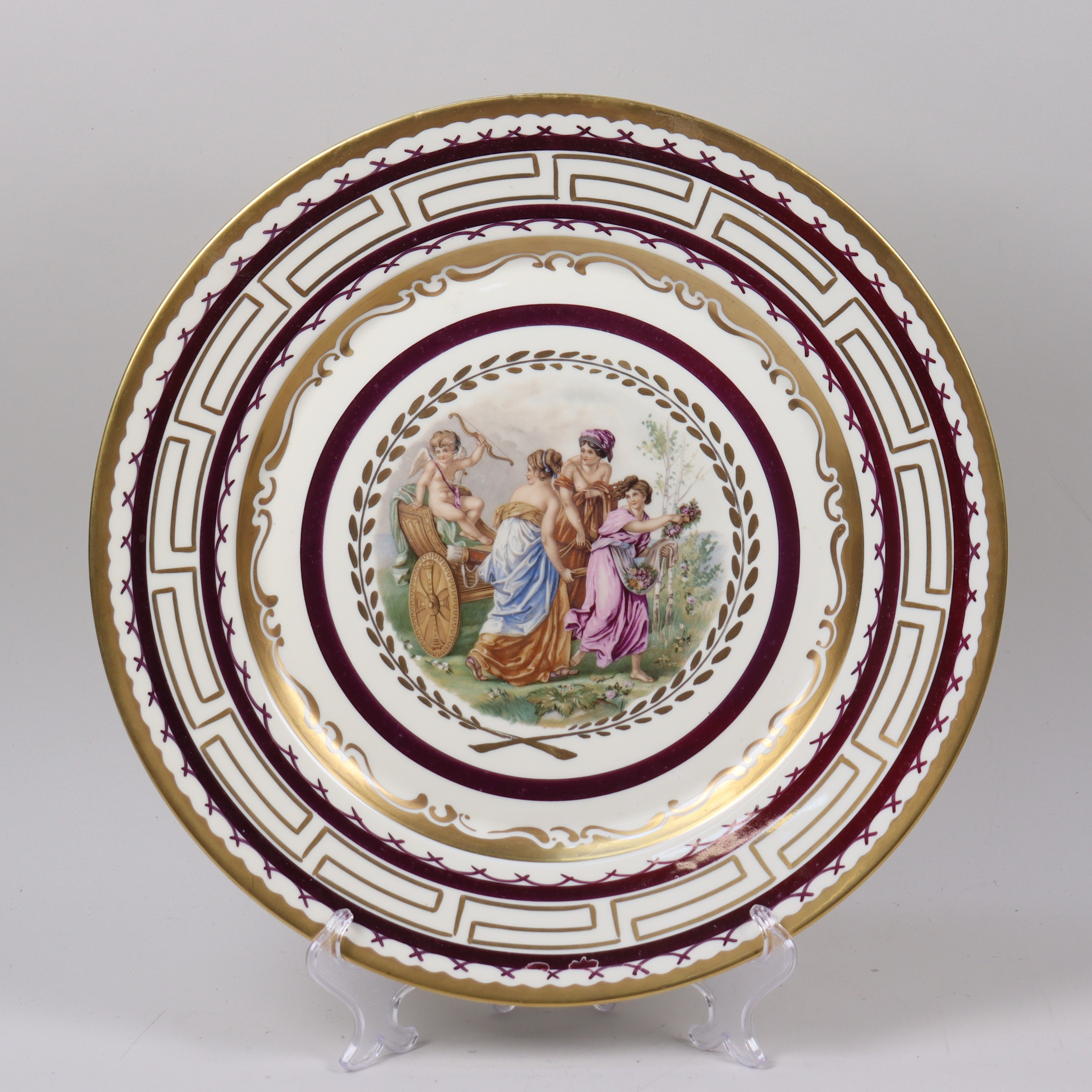 FAT, Royal Copenhagen, porslin med antikiserande dekor, 1950-tal.