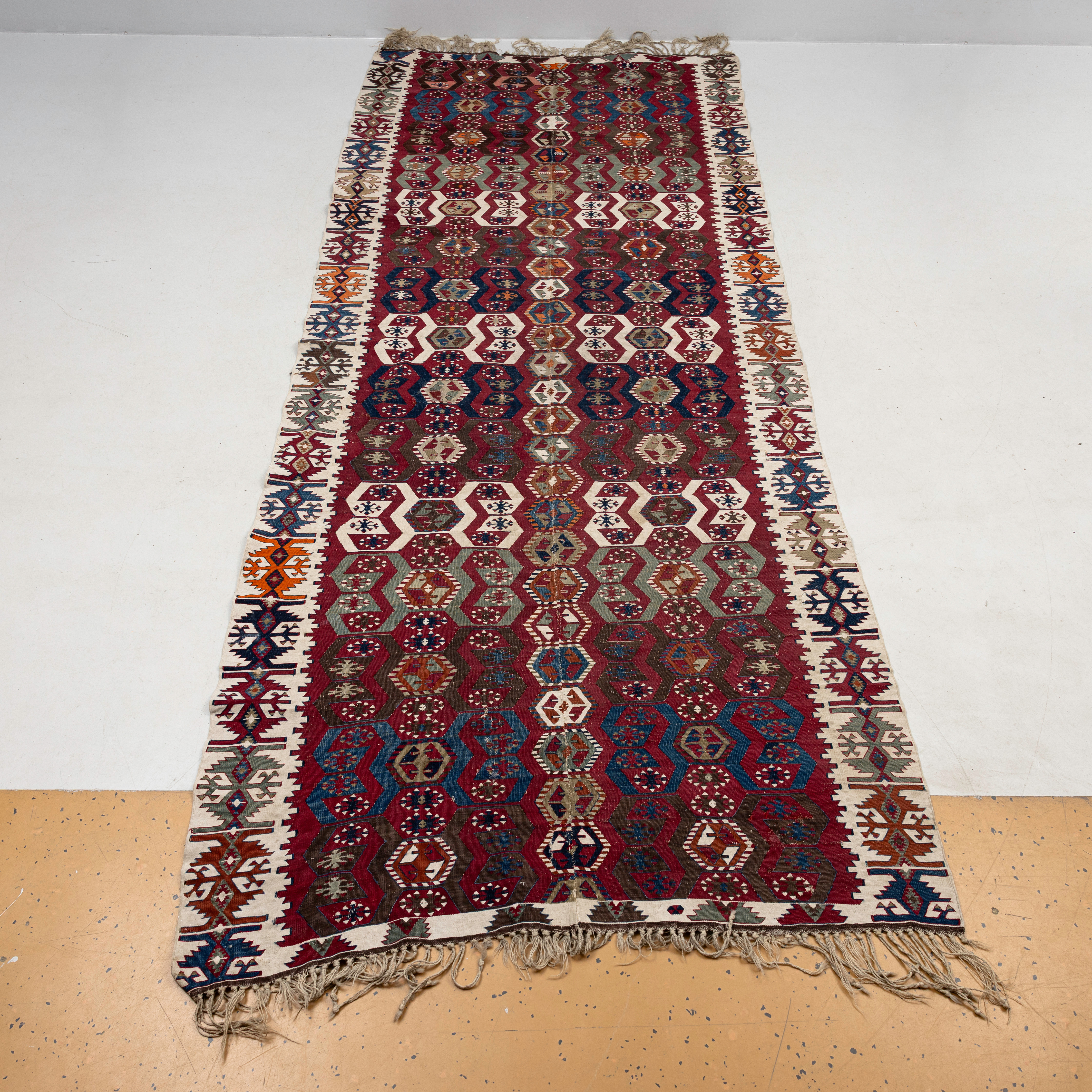 MATTA, Kelim, Anatolisk, antik, ca 393x158 cm.