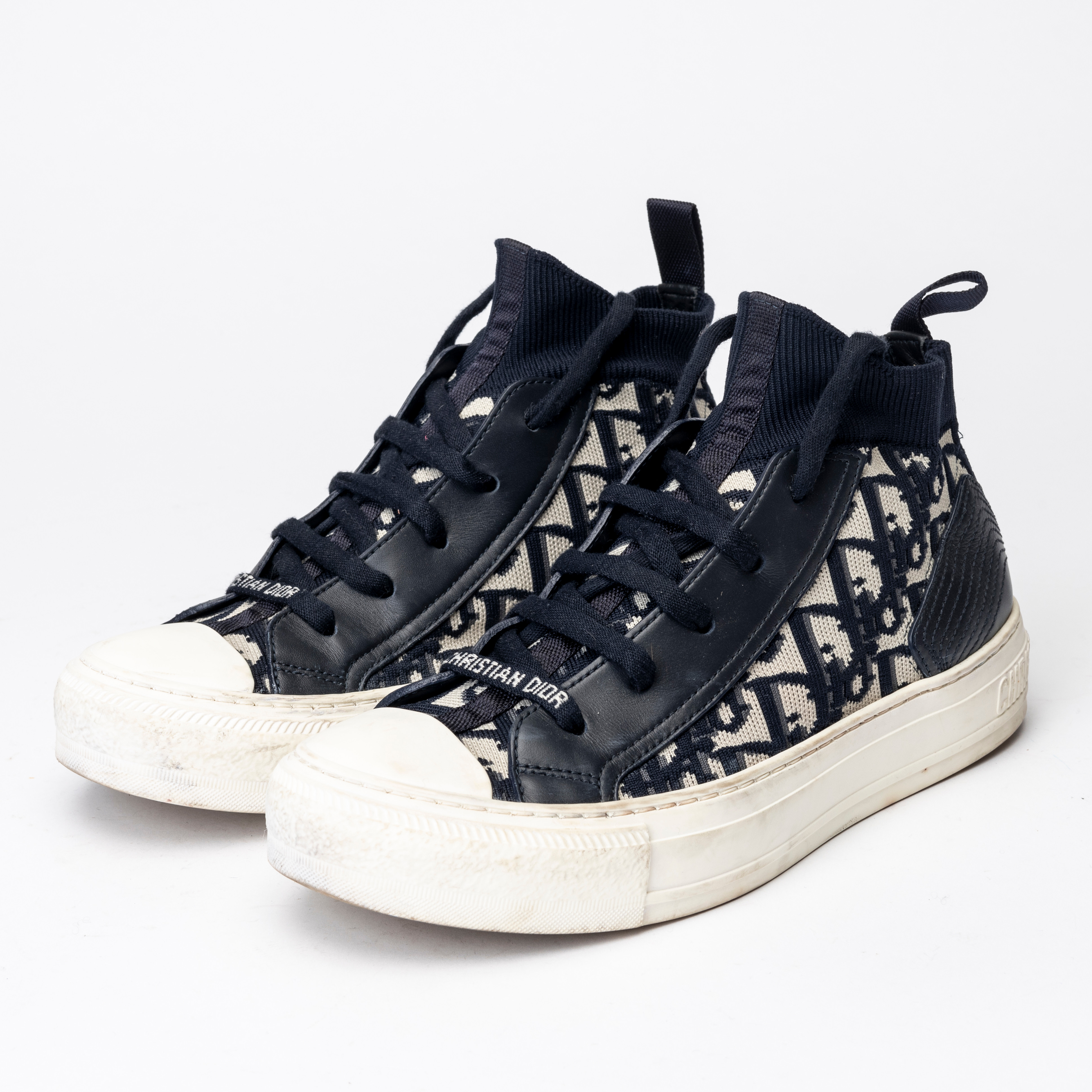 CHRISTIAN DIOR. Sneakers, Dior Walk'n Dior, storlek saknas men ca 36,5/37.