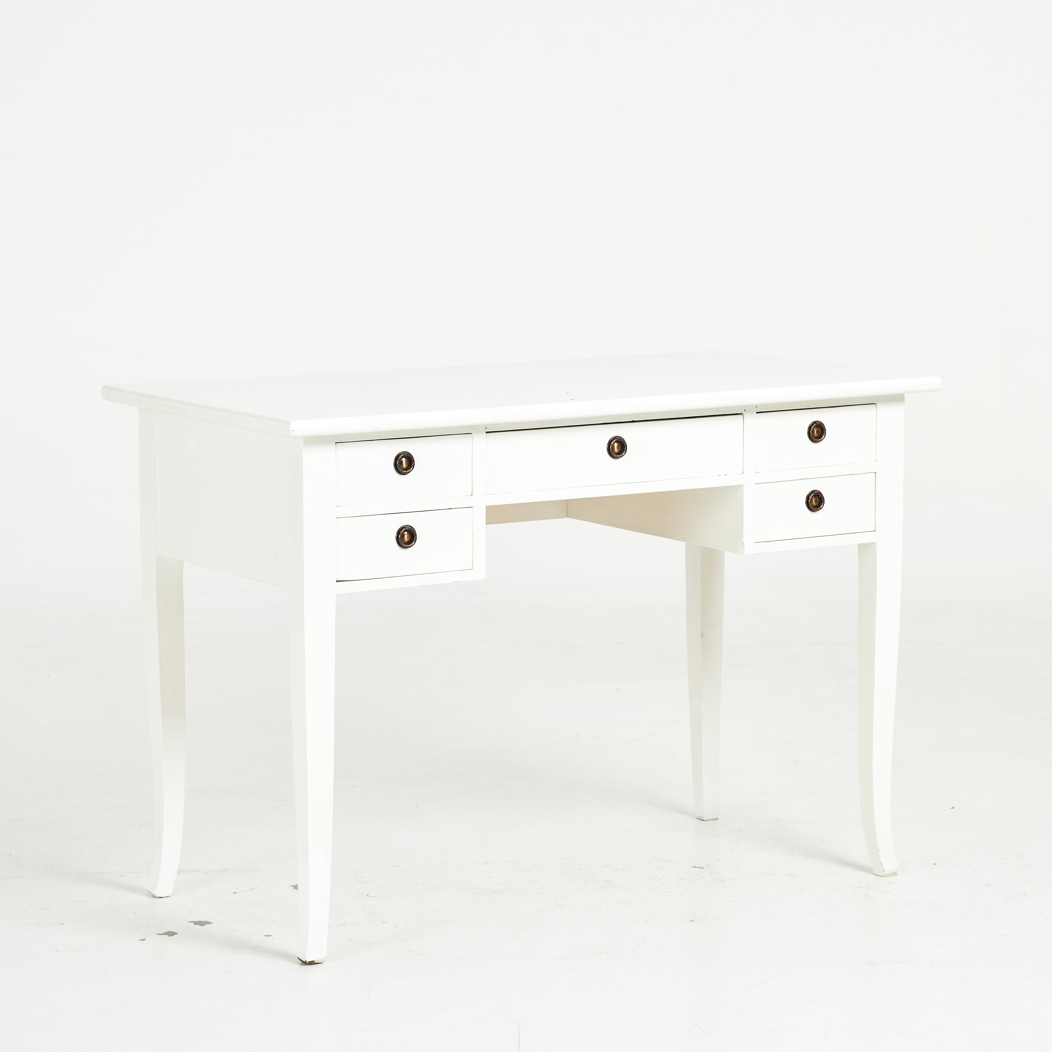 SKRIVBORD, 1900-talets början, jugend, bemålad i vitt, 5 lådor, draghandtag.