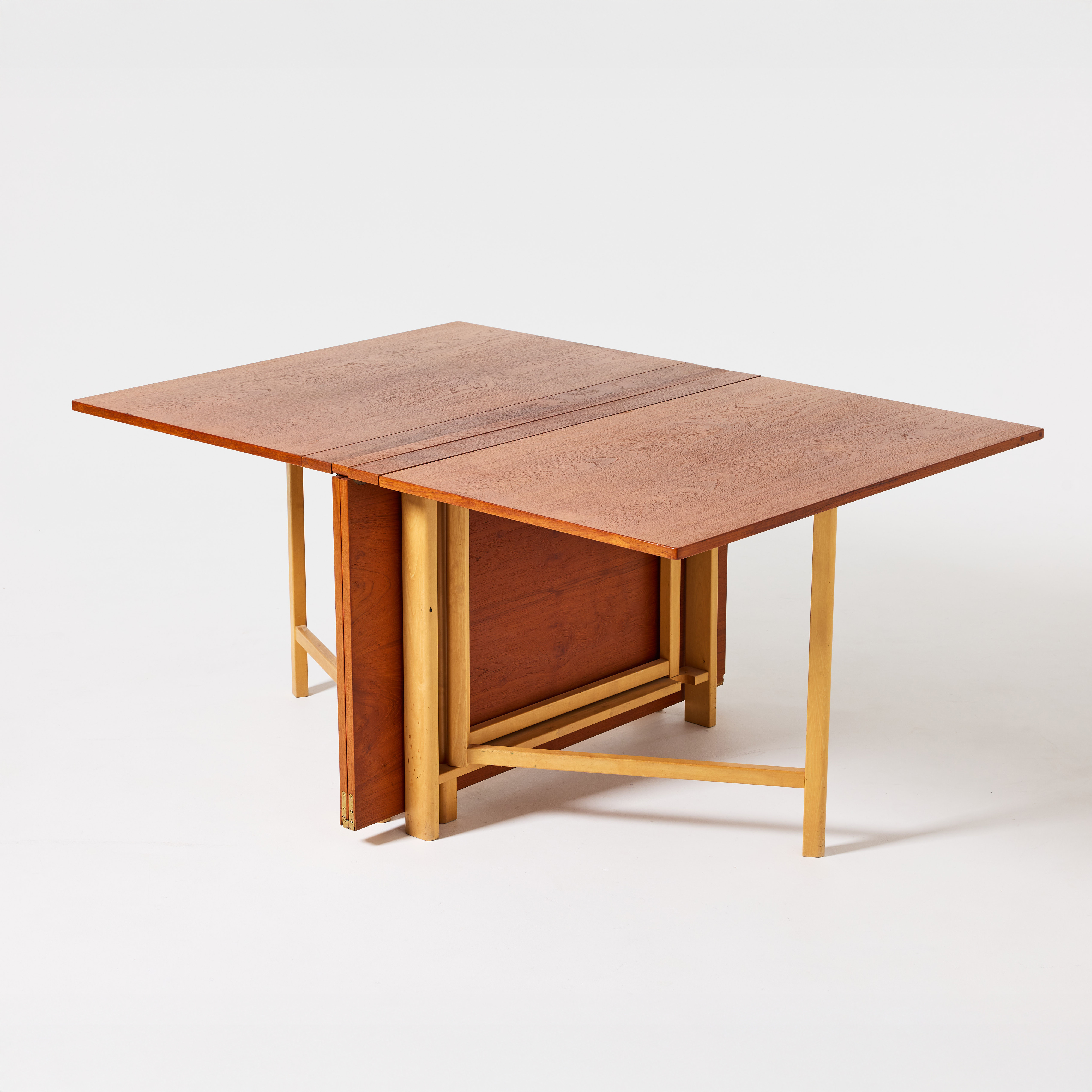 BRUNO MATHSSON. "Maria Flap", slagbord, Firma Karl Mathsson, Värnamo, formgivet 1953, teak.