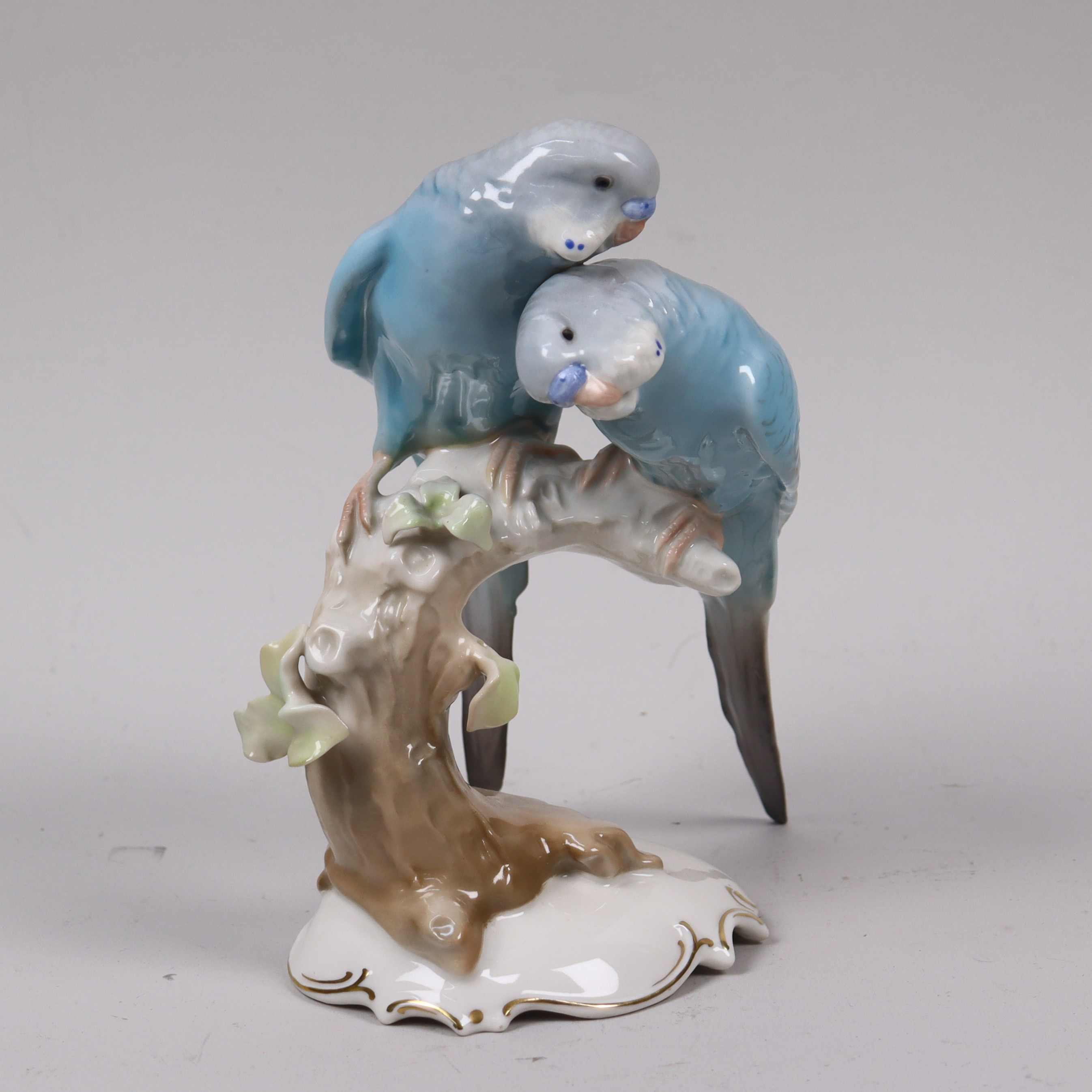 FIGURIN, Karl Tutter för Hutschenreuther, undulater i porslin, 1900-tal.