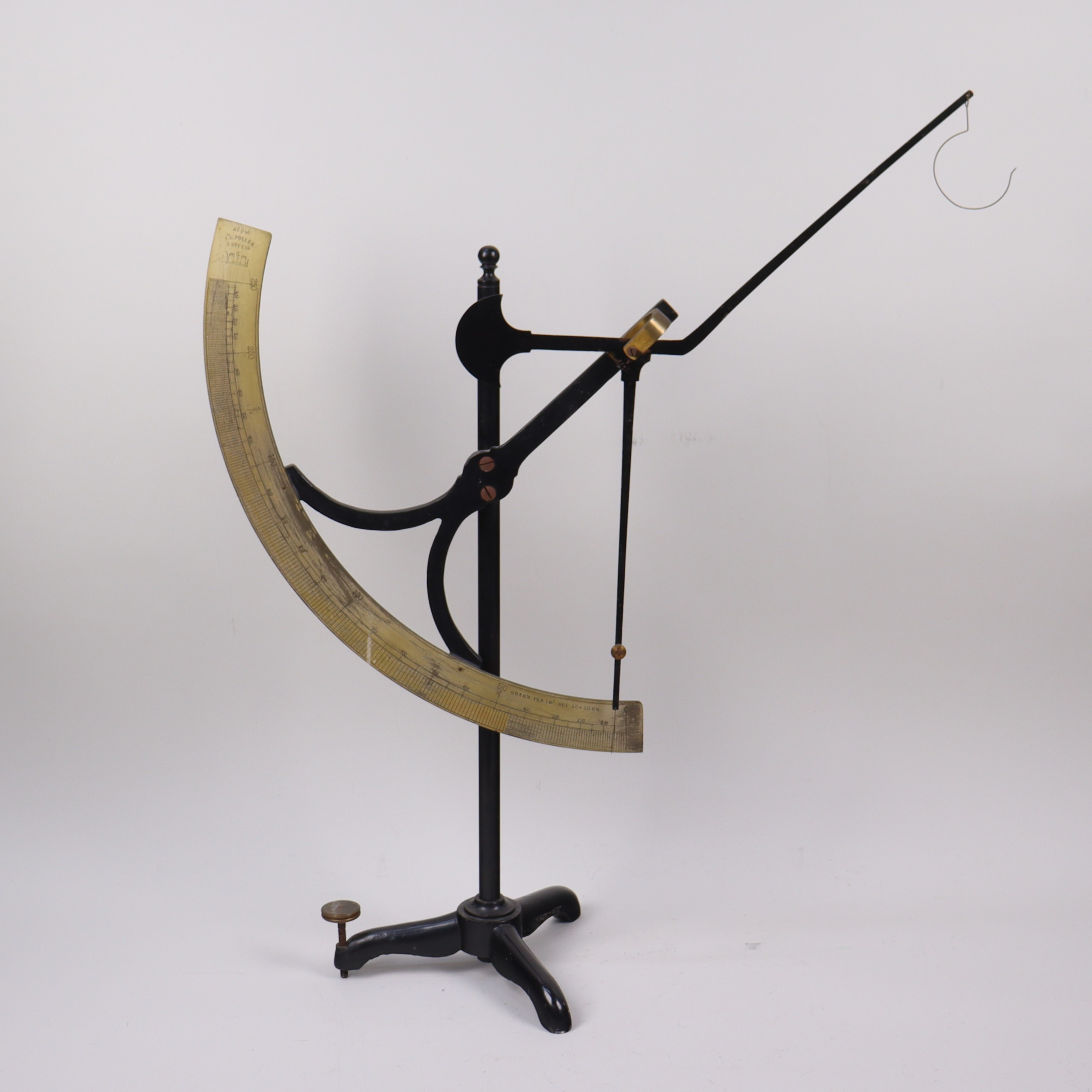 PAPPERSVÅG, F.R. Poller, Leipzig, Tyskland, gjutjärn och mässing, sekelskiftet 1900.