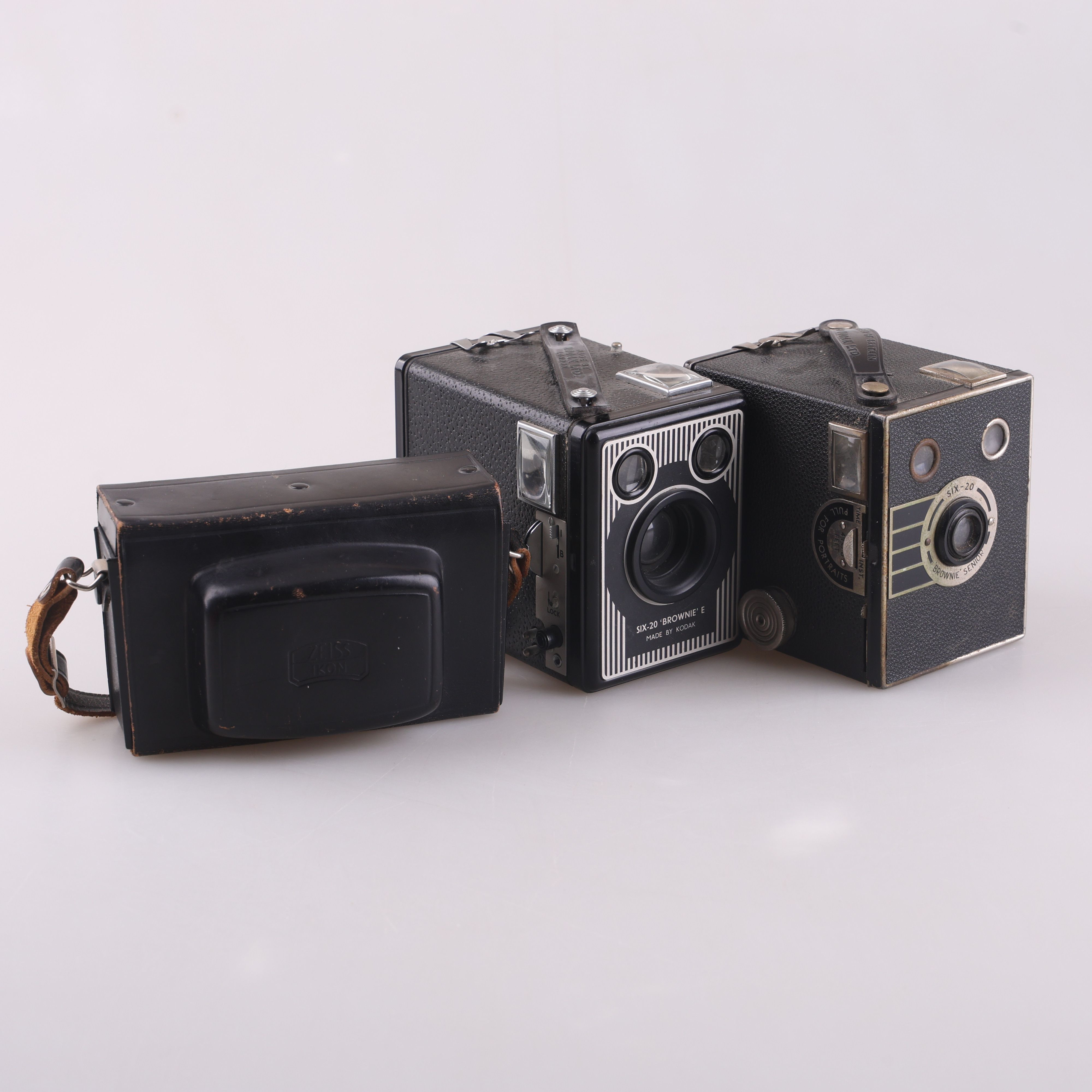 KAMEROR, 3 delar, Kodak och Zeiss.