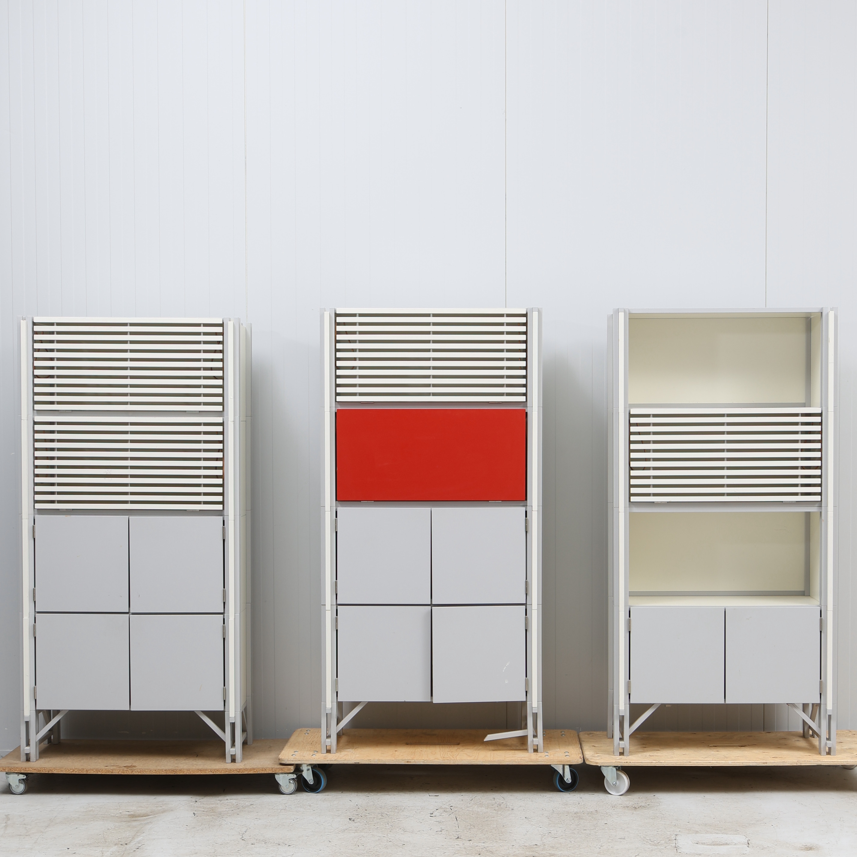 STEFAN BOFELDT. Arkitekthylla/skåp, 3 st, Karl Andersson, 1980-tal.