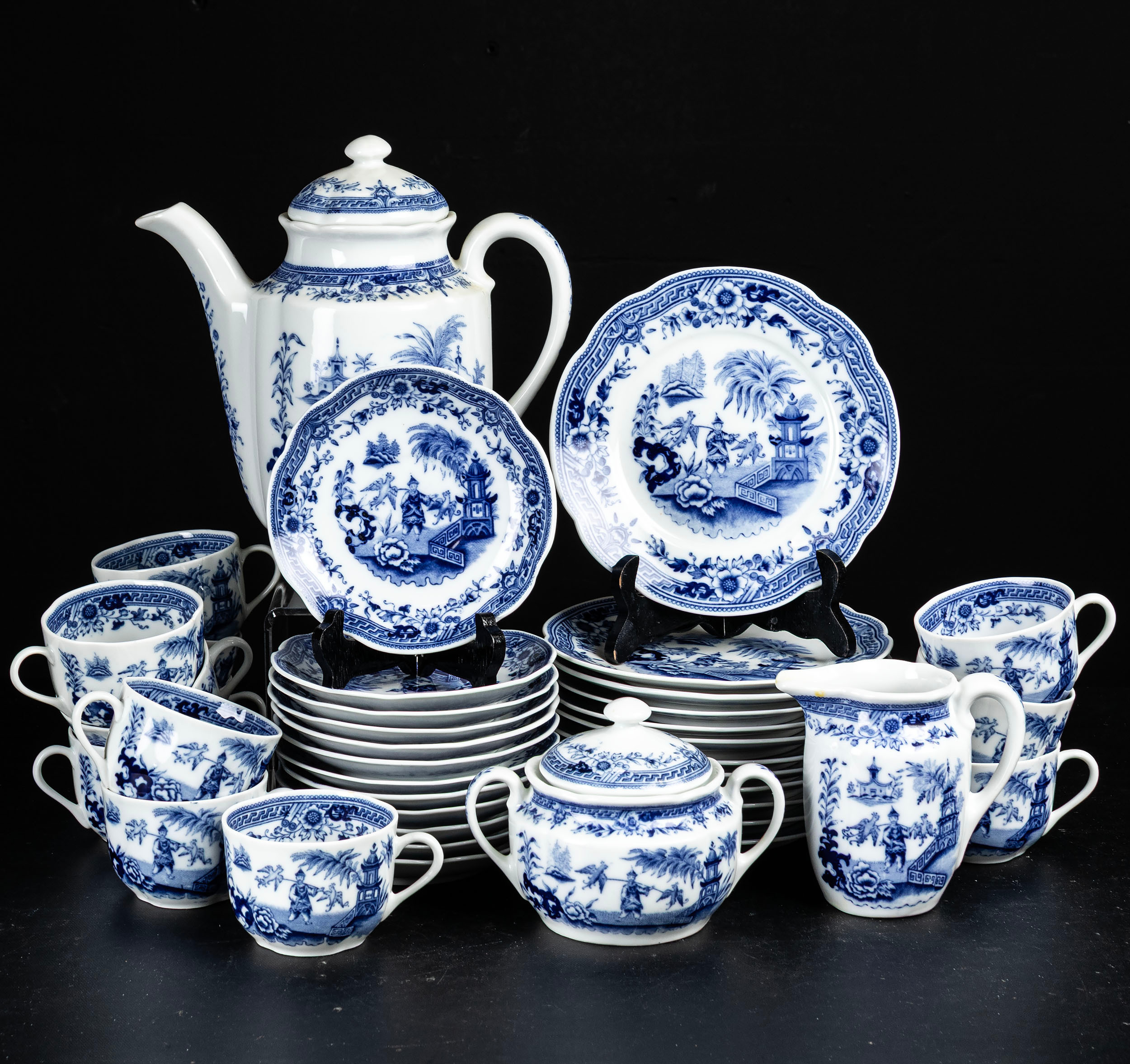 KAFFESERVIS, för 12 personer, 39 delar, "Singapore", Arabia, Finland.