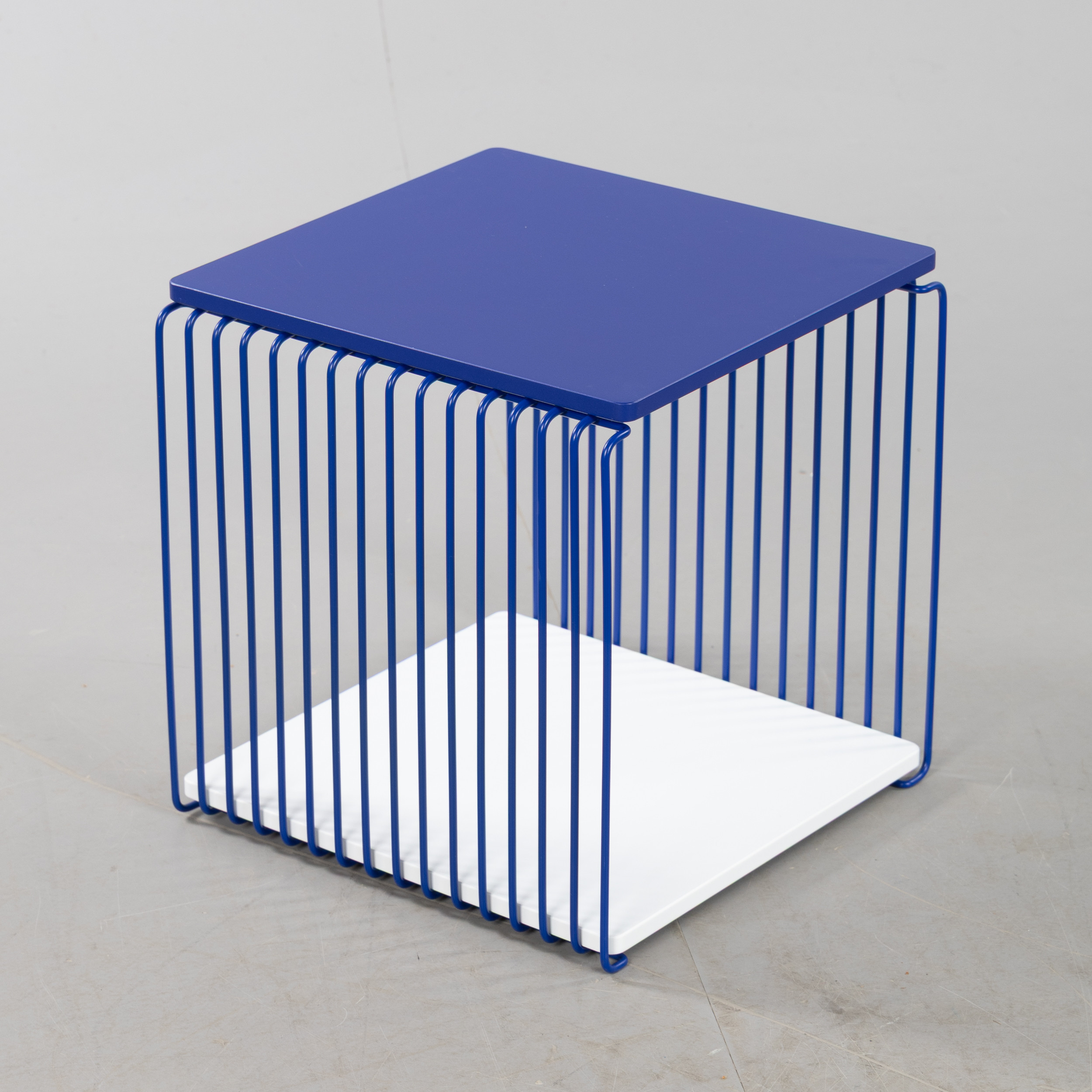 VERNER PANTON. Hylla, ''Panton Wire'', Danmark, för Montana.