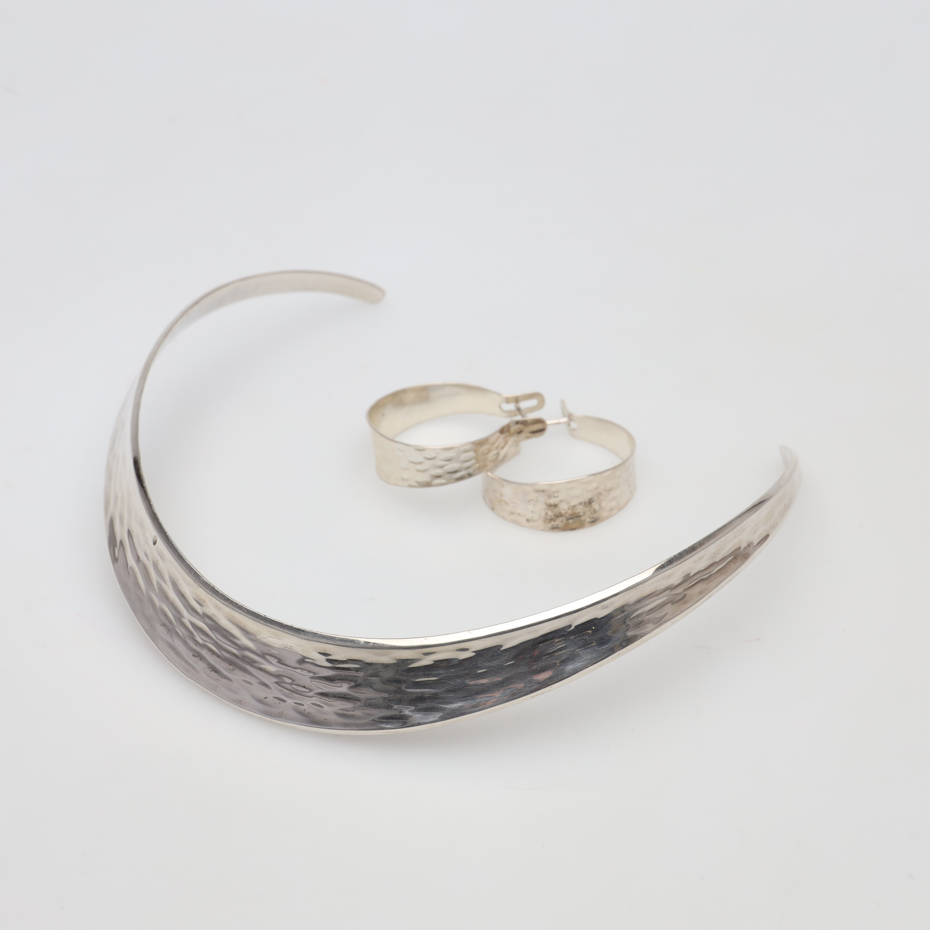 COLLIER samt ÖRHÄNGEN, sterlingsilver, Alton, vikt ca 45 gram.