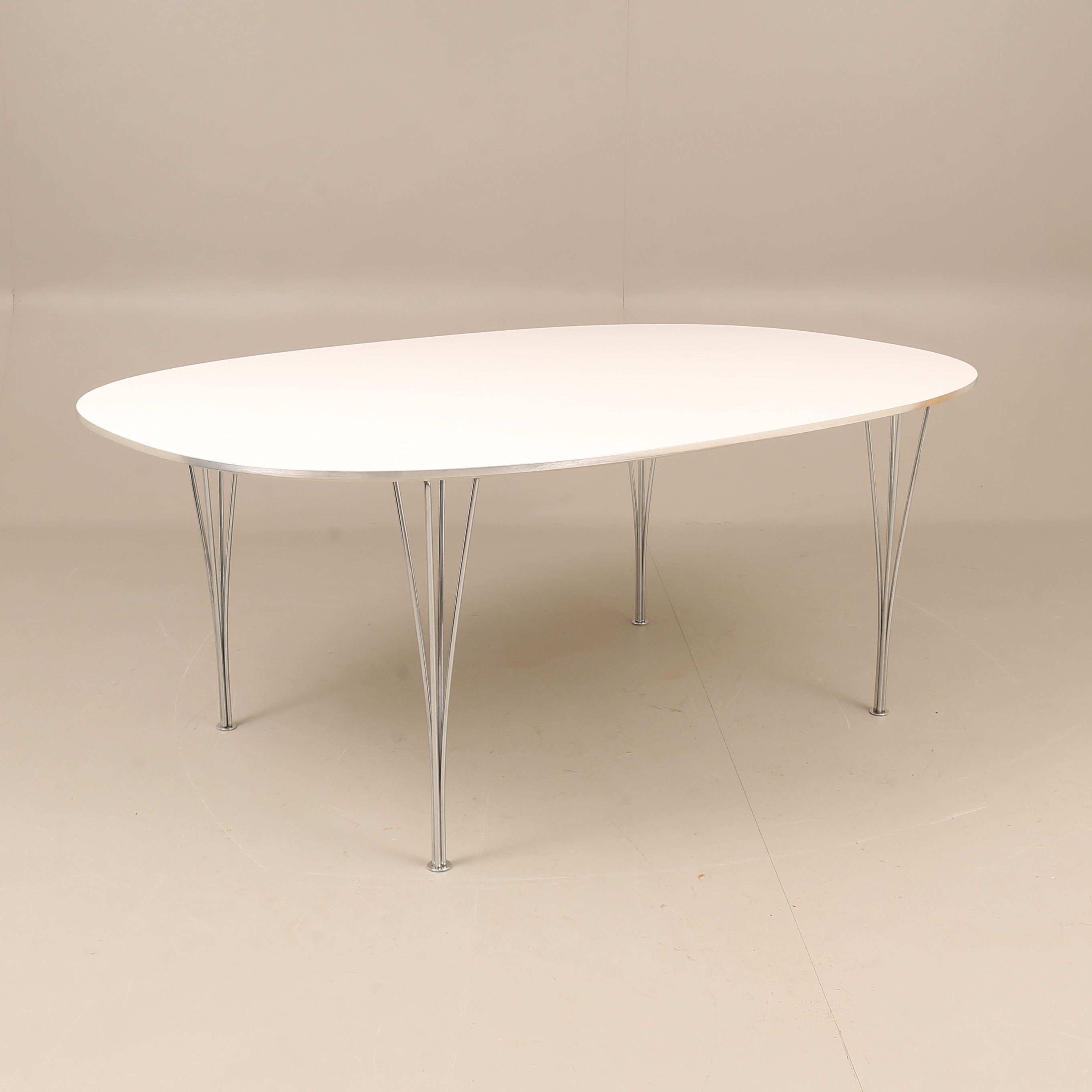 MATBORD, Superellips, Piet Hein/Bruno Mathsson, Fritz Hansen, Danmark 1981.