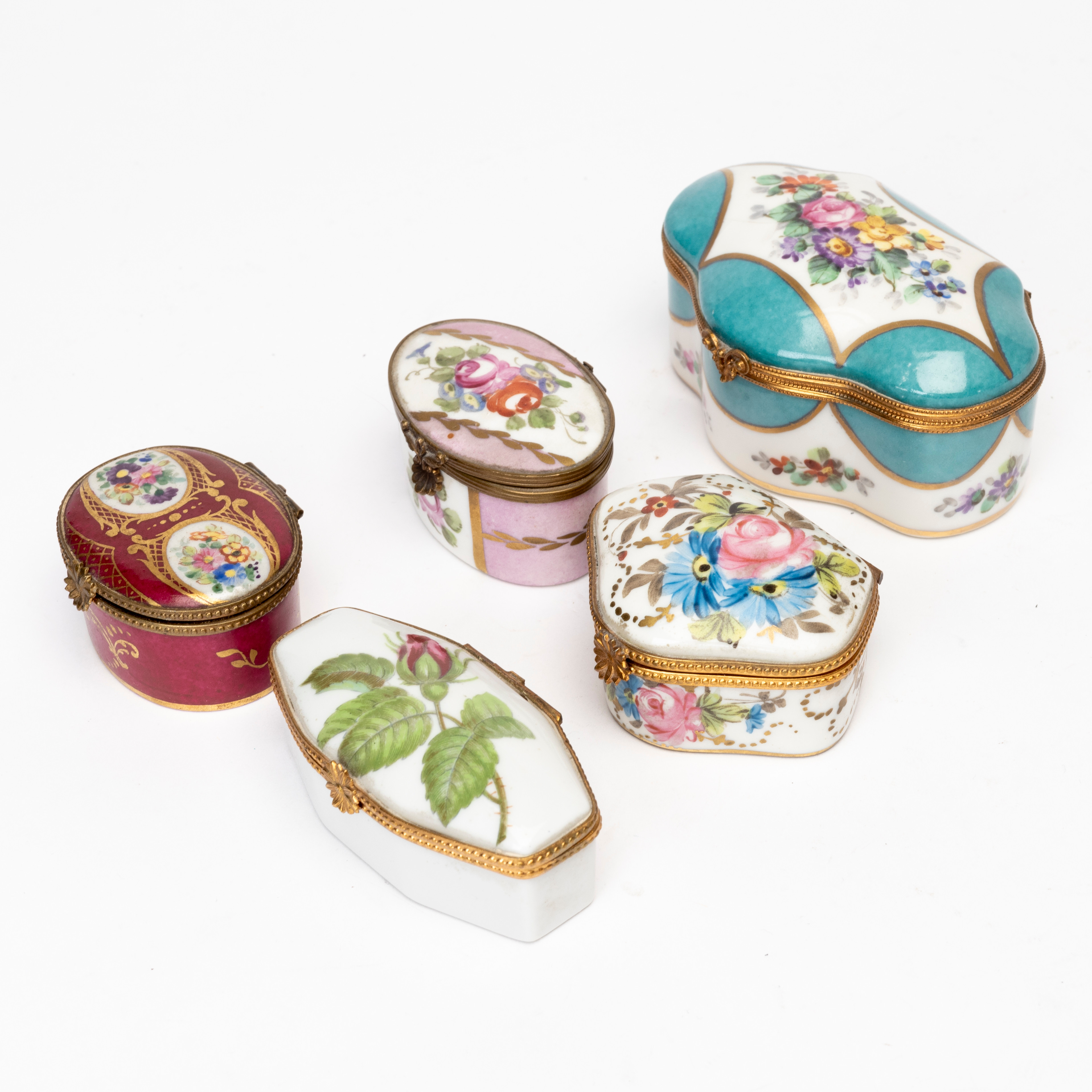 DOSOR, 5 st, porslin, bland annat Limoges, Frankrike.