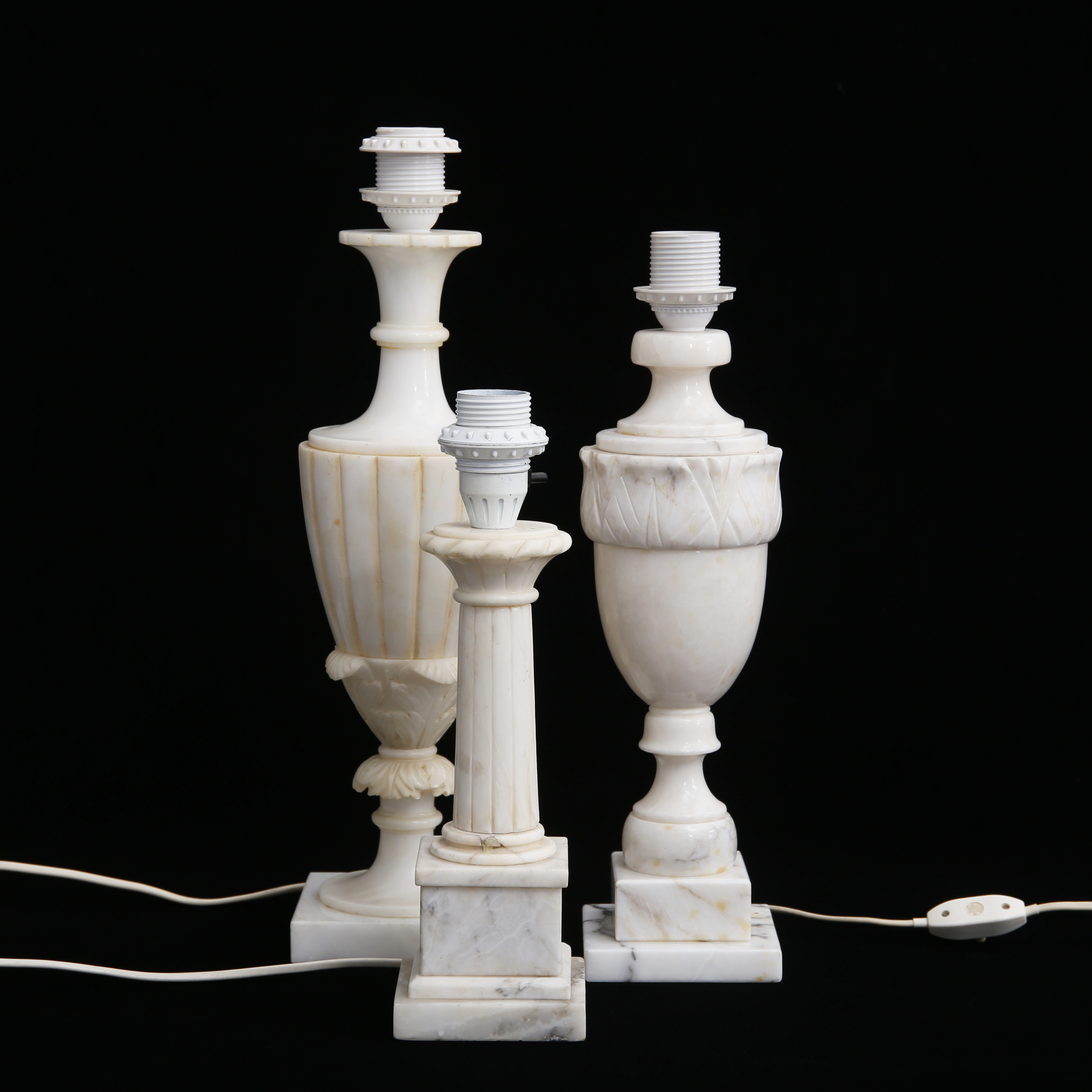 LAMPFÖTTER, 3 st, alabaster, 1900-tal.