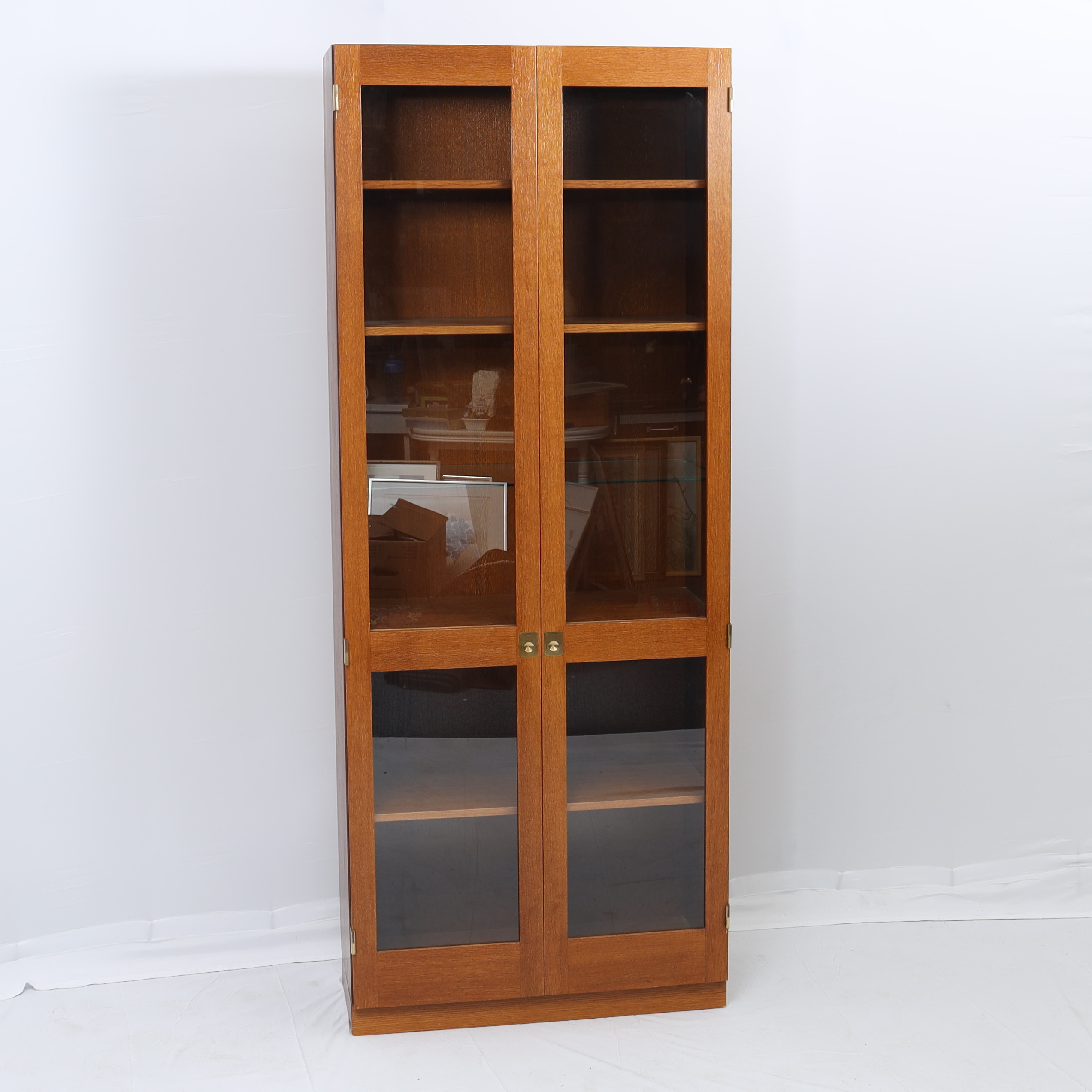 GÖRAN MALMVALL. Karl andersson och söner, Vitrinskåp, "Ka72".