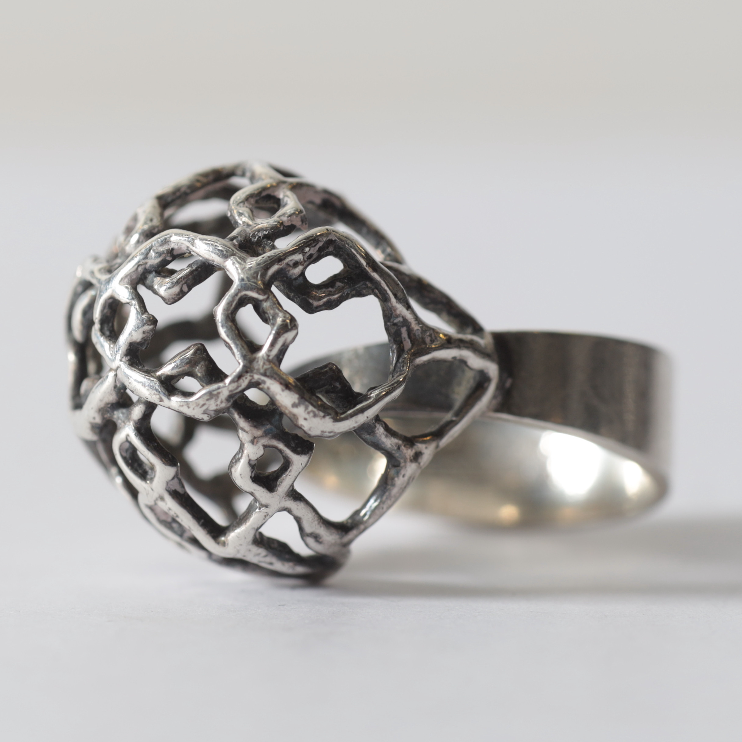 ERIK GRANIT. ring, sterlingsilver, Helsingfors, Finland, 1972. Totalvikt ca 6 gram.