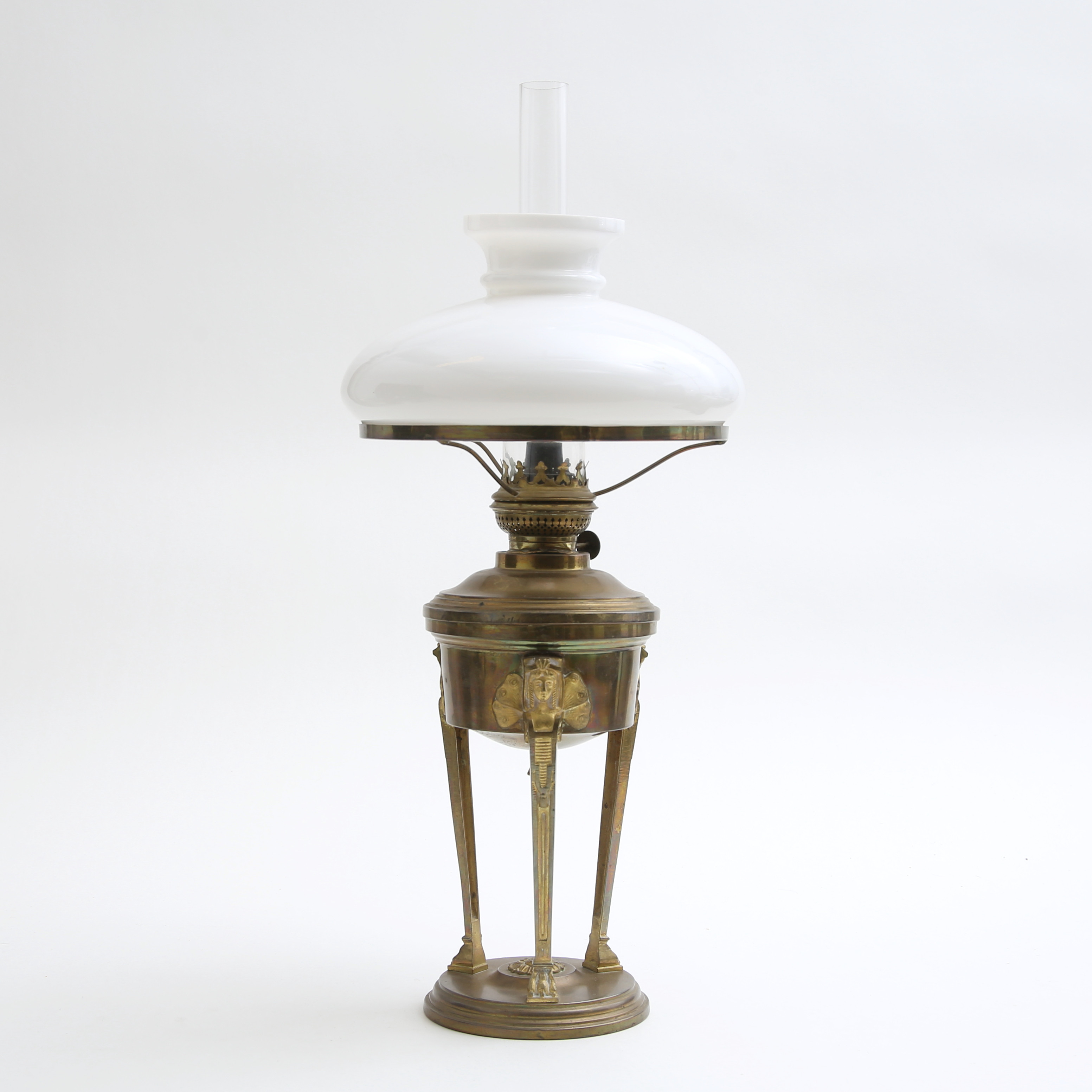 BORDSFOTOGENLAMPA, mässing, 1900-talets första hälft.