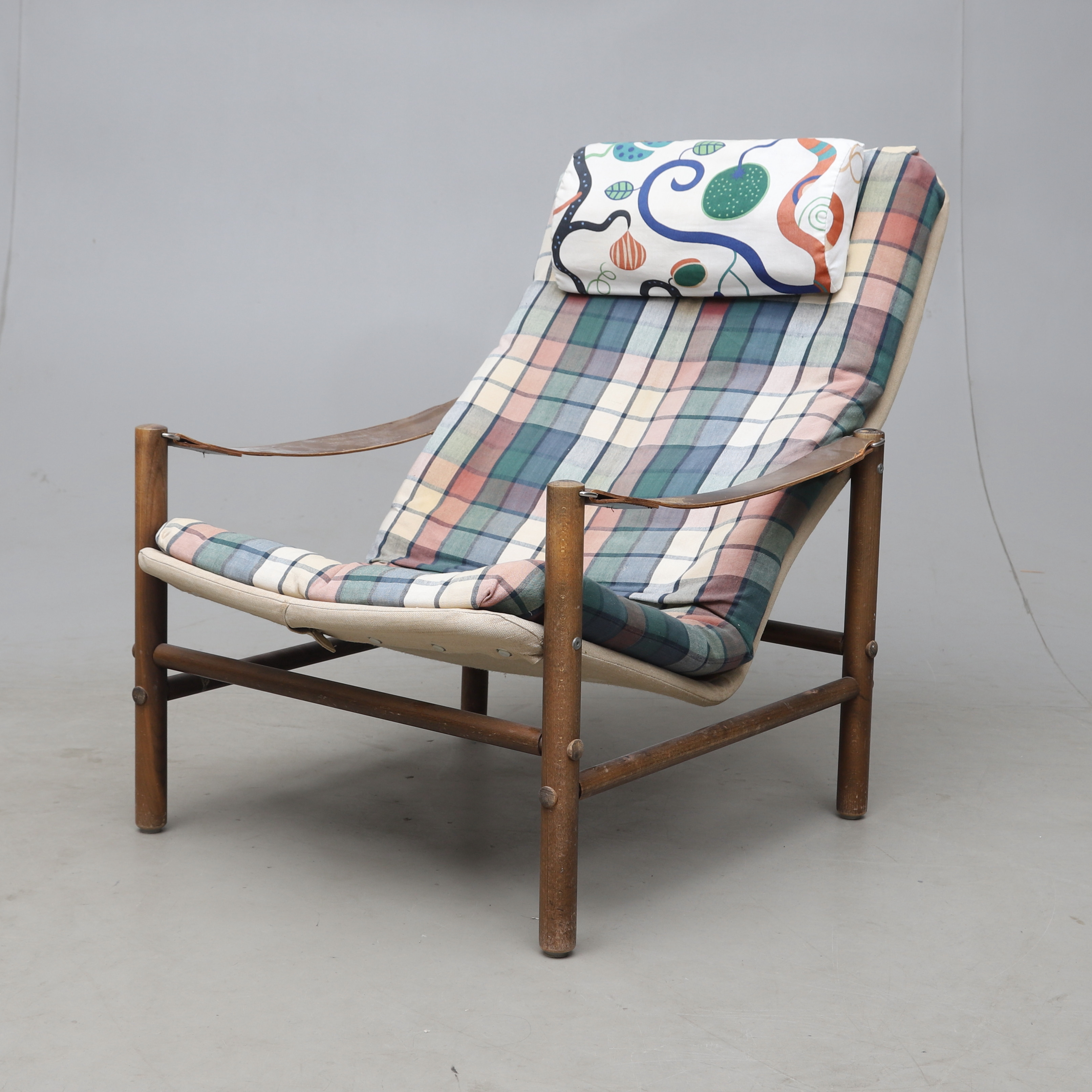 BROR BOIJE. fåtölj "Junker", Dux, 1900-talets andra hälft.