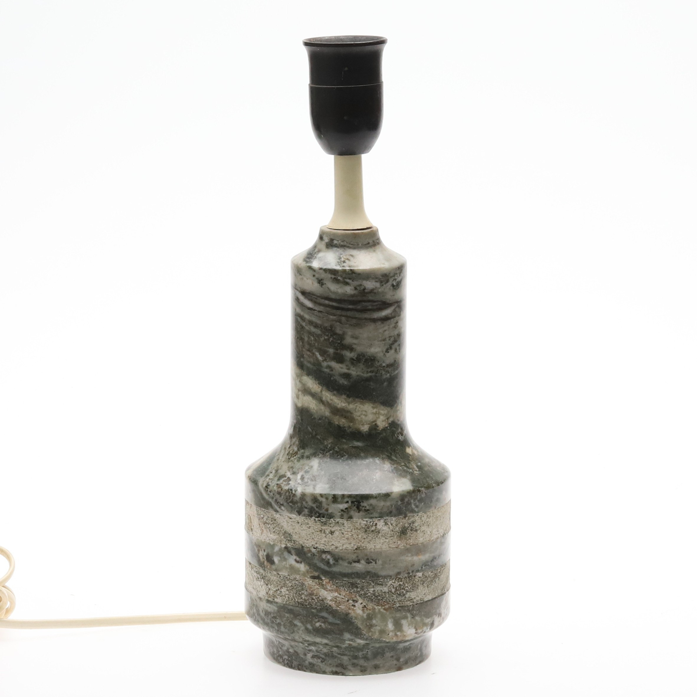 BORDSLAMPA, Kolmårdsmarmor, Yxhult, 1900-tal.