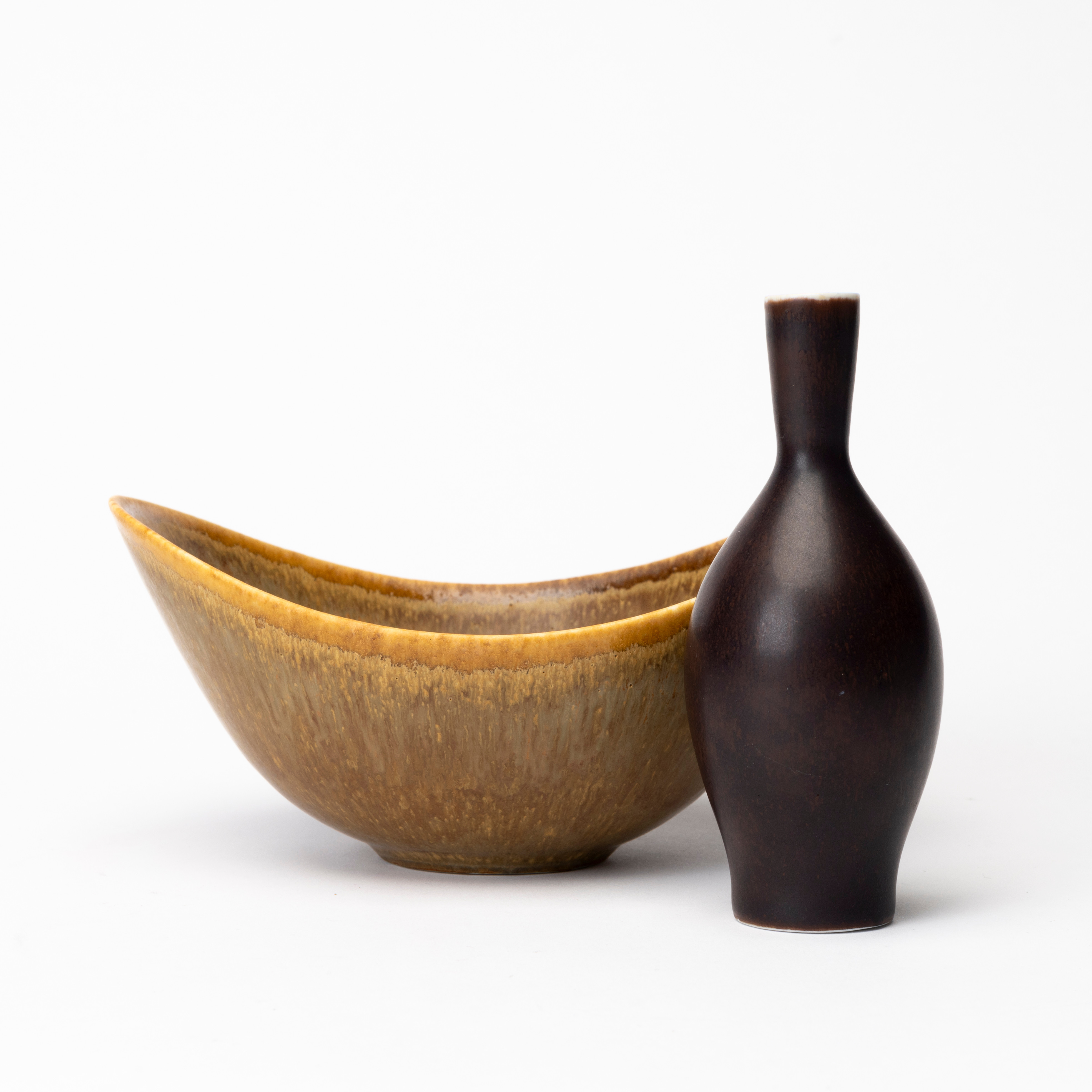 SKÅL samt MINIATYRVAS, Gunnar Nylund respektive Carl-Harry Stålhane, signerade, Rörstrand.