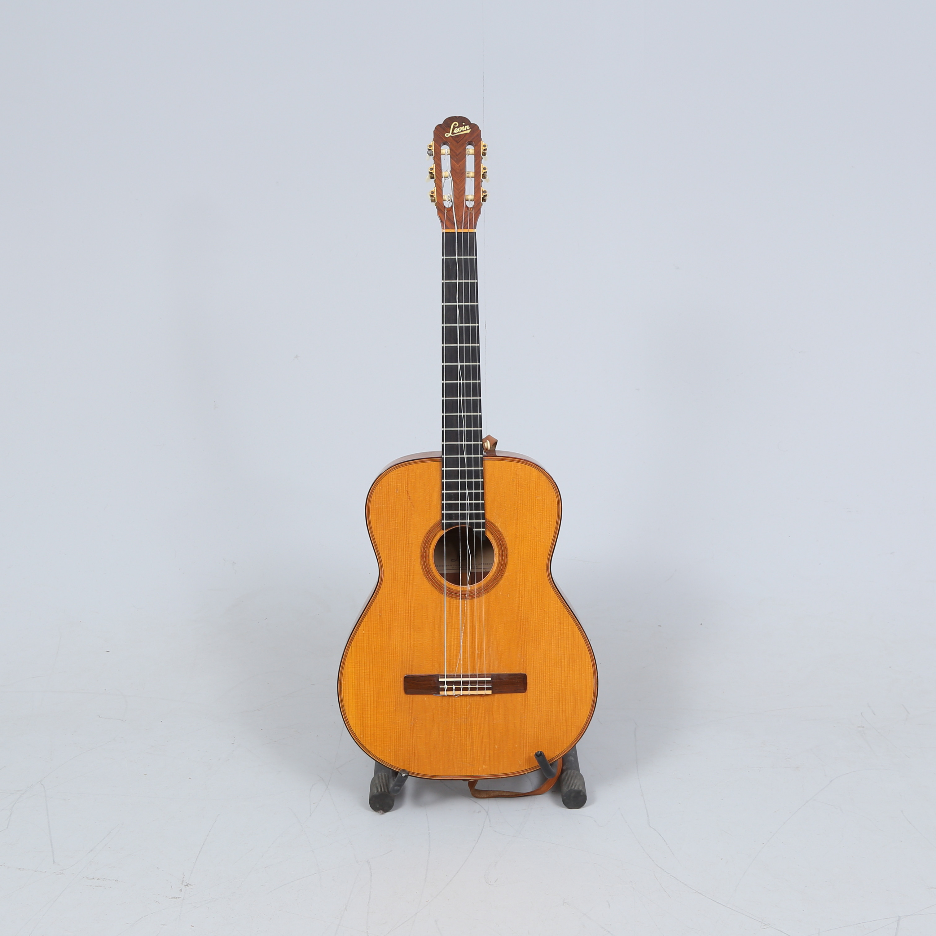 Akustisk GITARR, Levin, No 112, i hard case.
