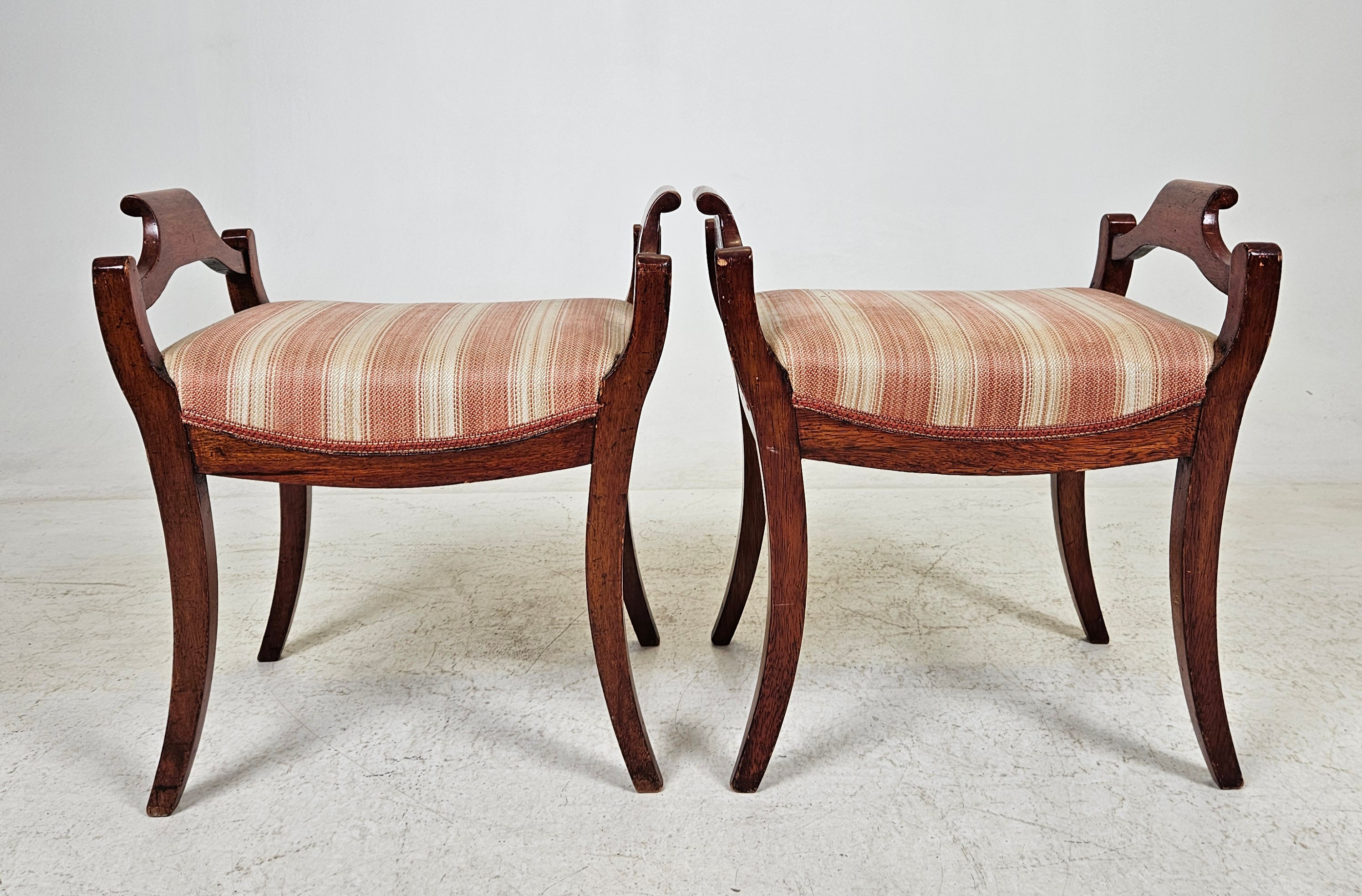 TABURETTER, ett par, Karl Johan, 1800-talets först hälft.