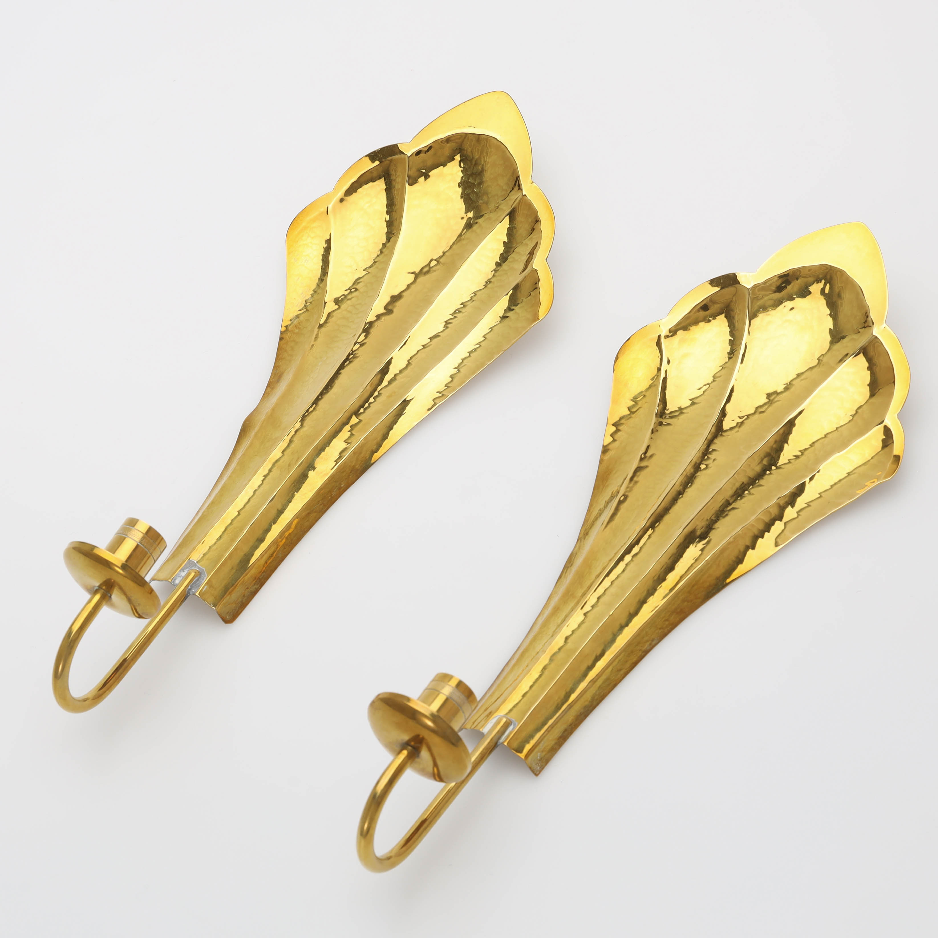 LAMPETTER, ett par, mässing, Firma Lars Holmström, Arvika, 1900-tal.