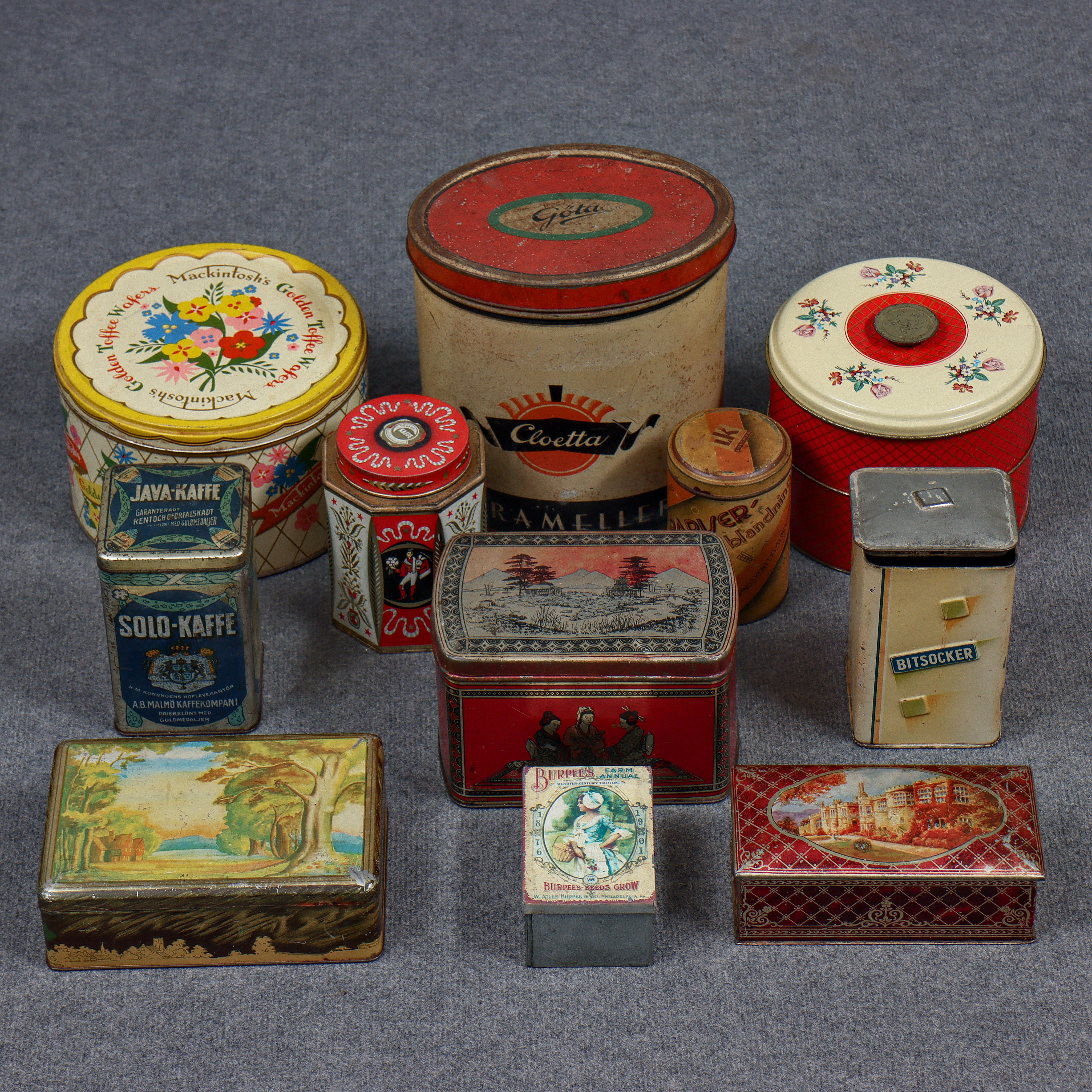 PLÅTBURKAR, 11 DELAR, CLOETTA, BURPEES, ENGLAND M.M.