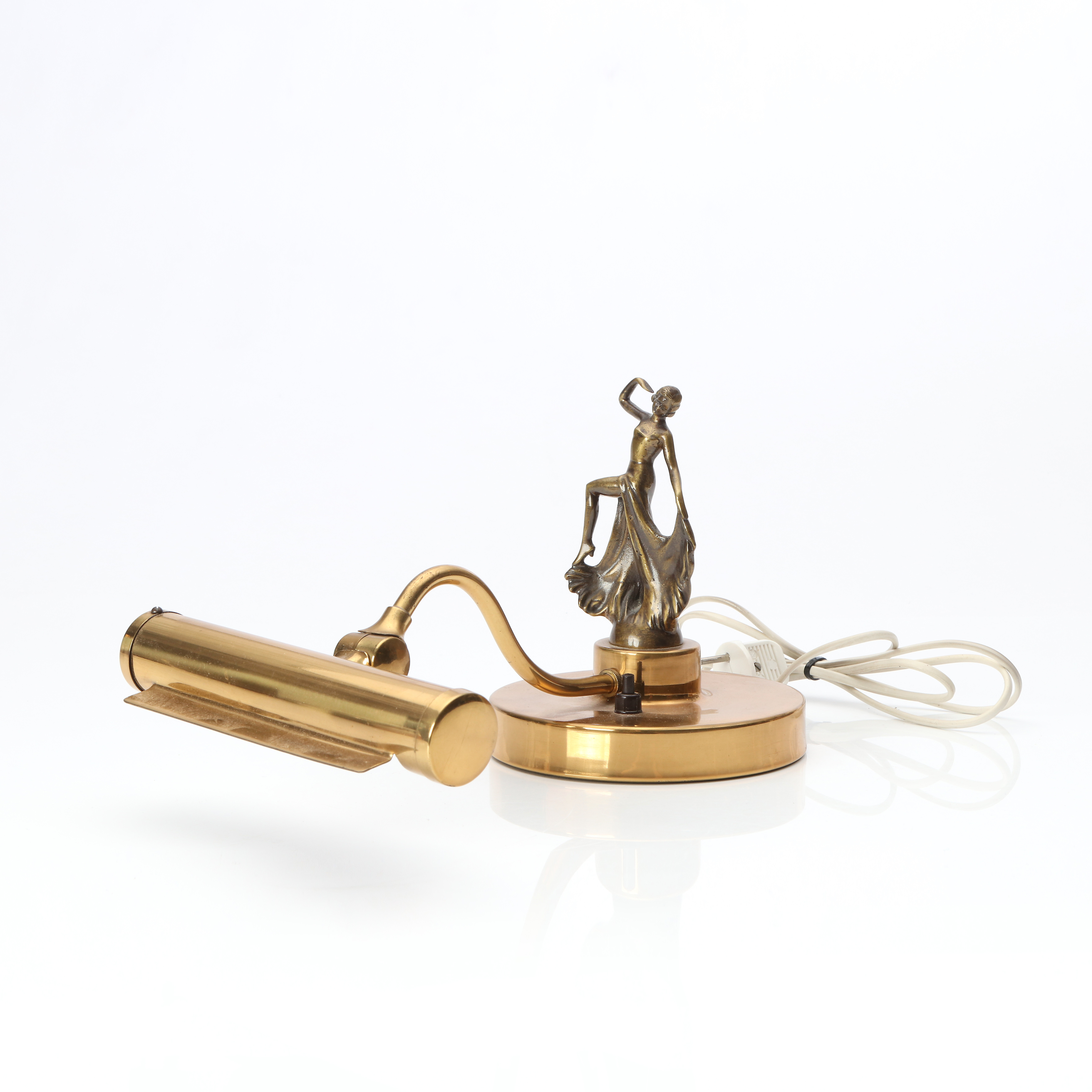 PIANOLAMPA. Mässing. Märkt MM 3943 undertill. 1900-tal.