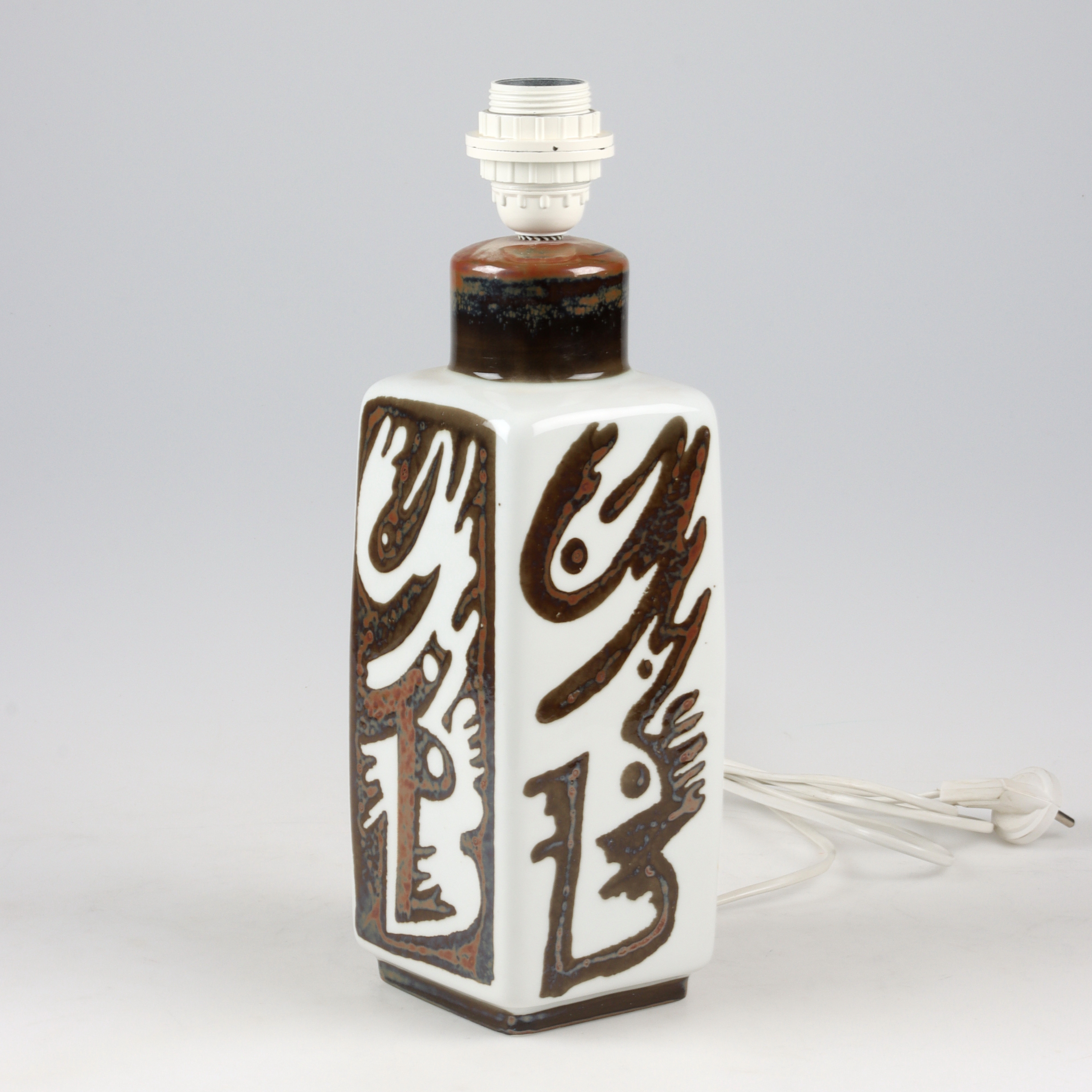 CARL-HARRY STÅLHANE. Bordslampa, porslin, "Orient", Rörstrand.