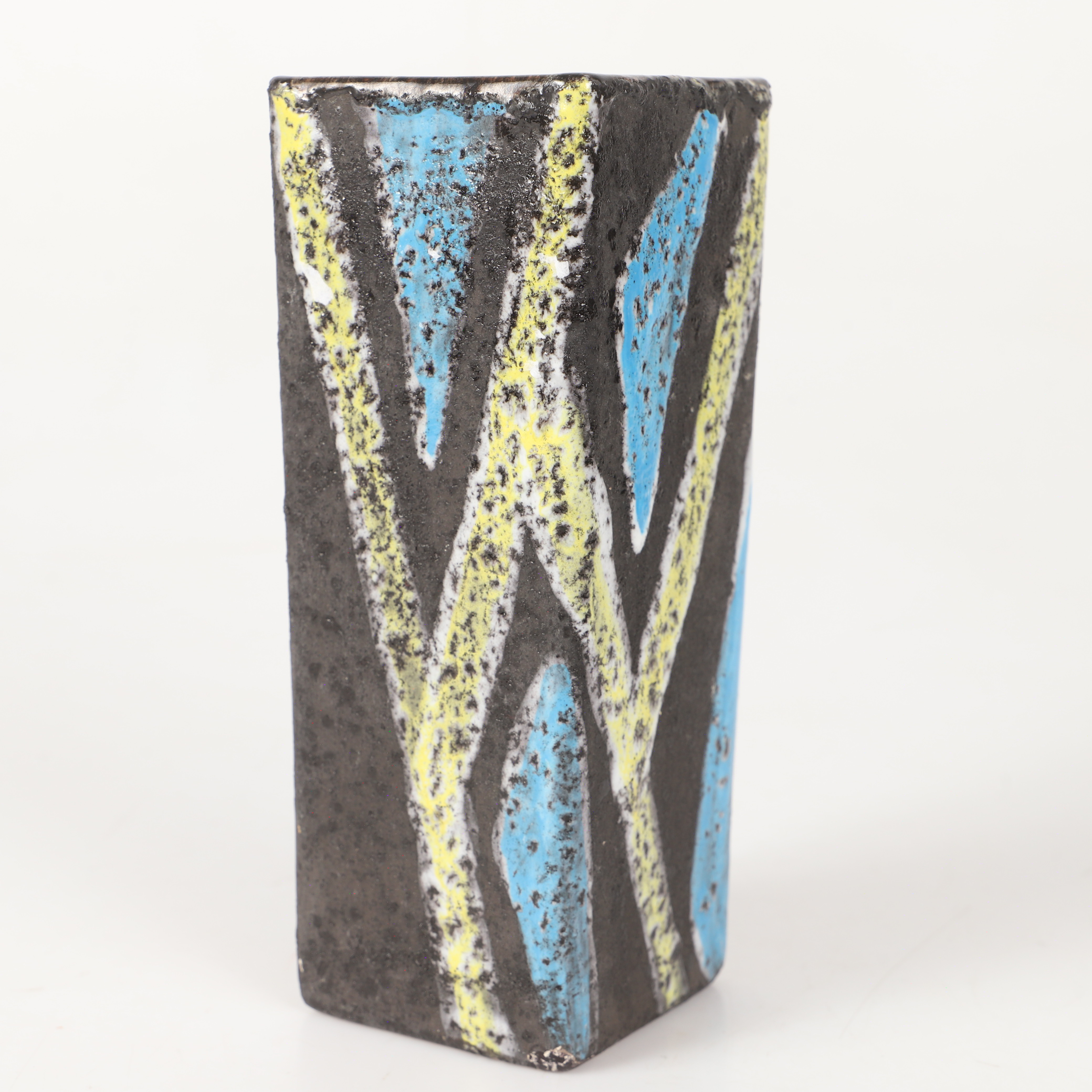 GUIDO GAMBONE. TILLSKRIVEN. Vas, delvis glaserad keramik, Italien, 1960-tal.