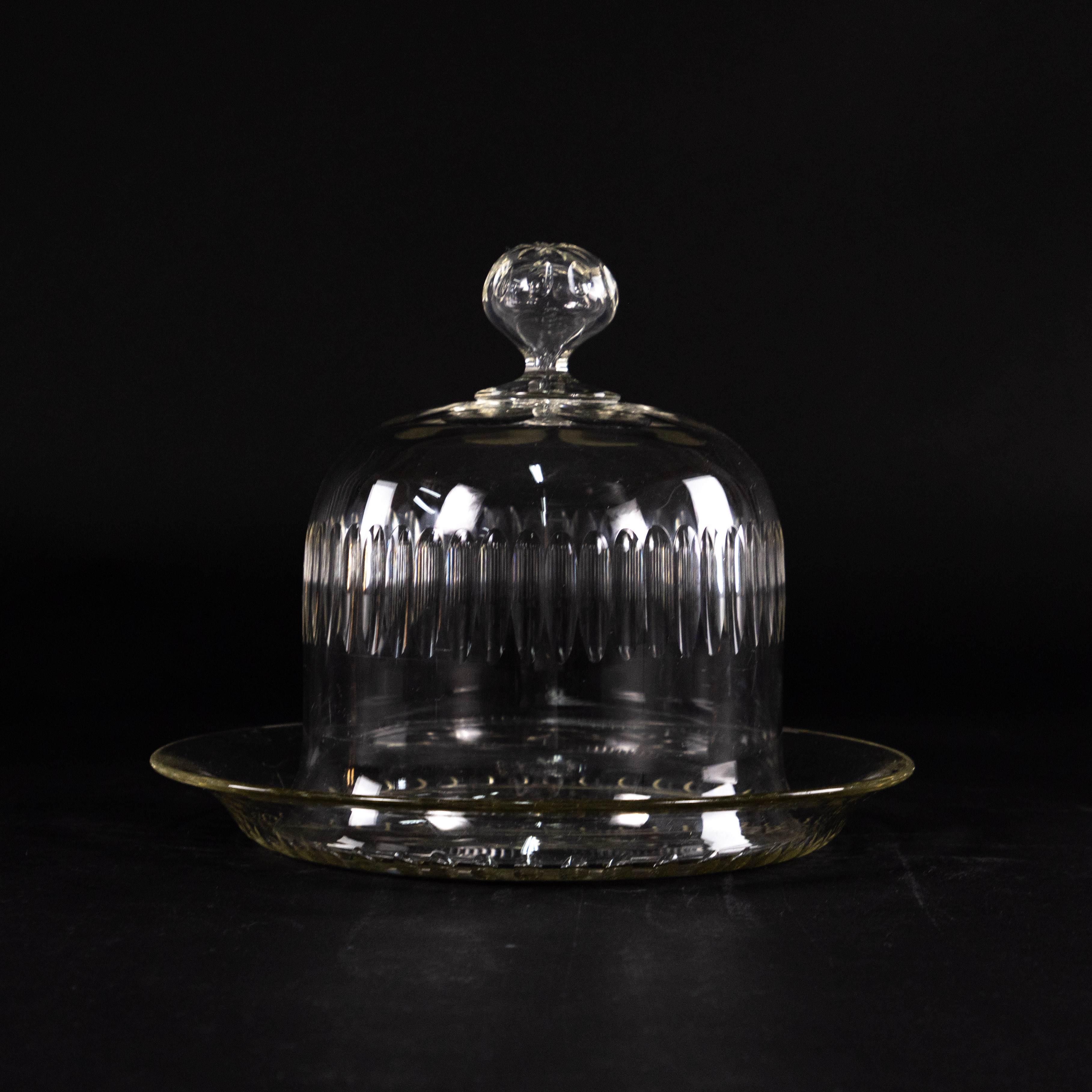 FAT MED KUPA, slipat glas, 1900-tal.