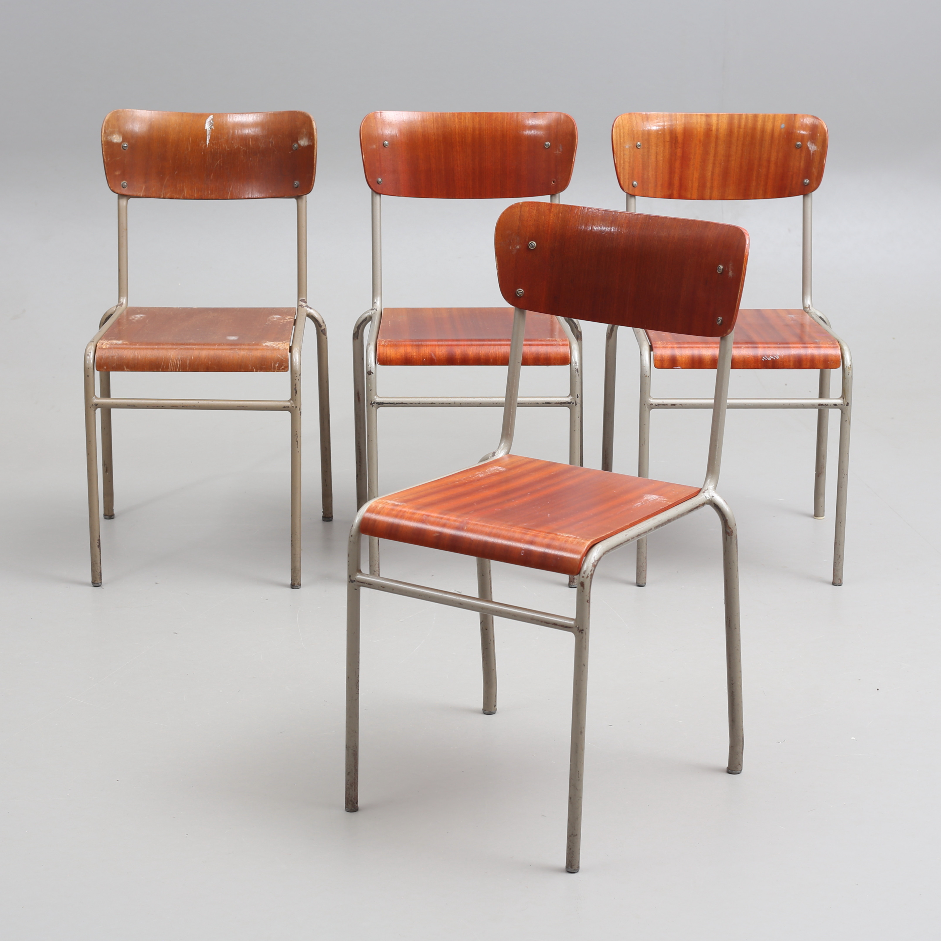 STOLAR,4 st stålrör/fanér, stapelbara, 1900-talets andra hälft.