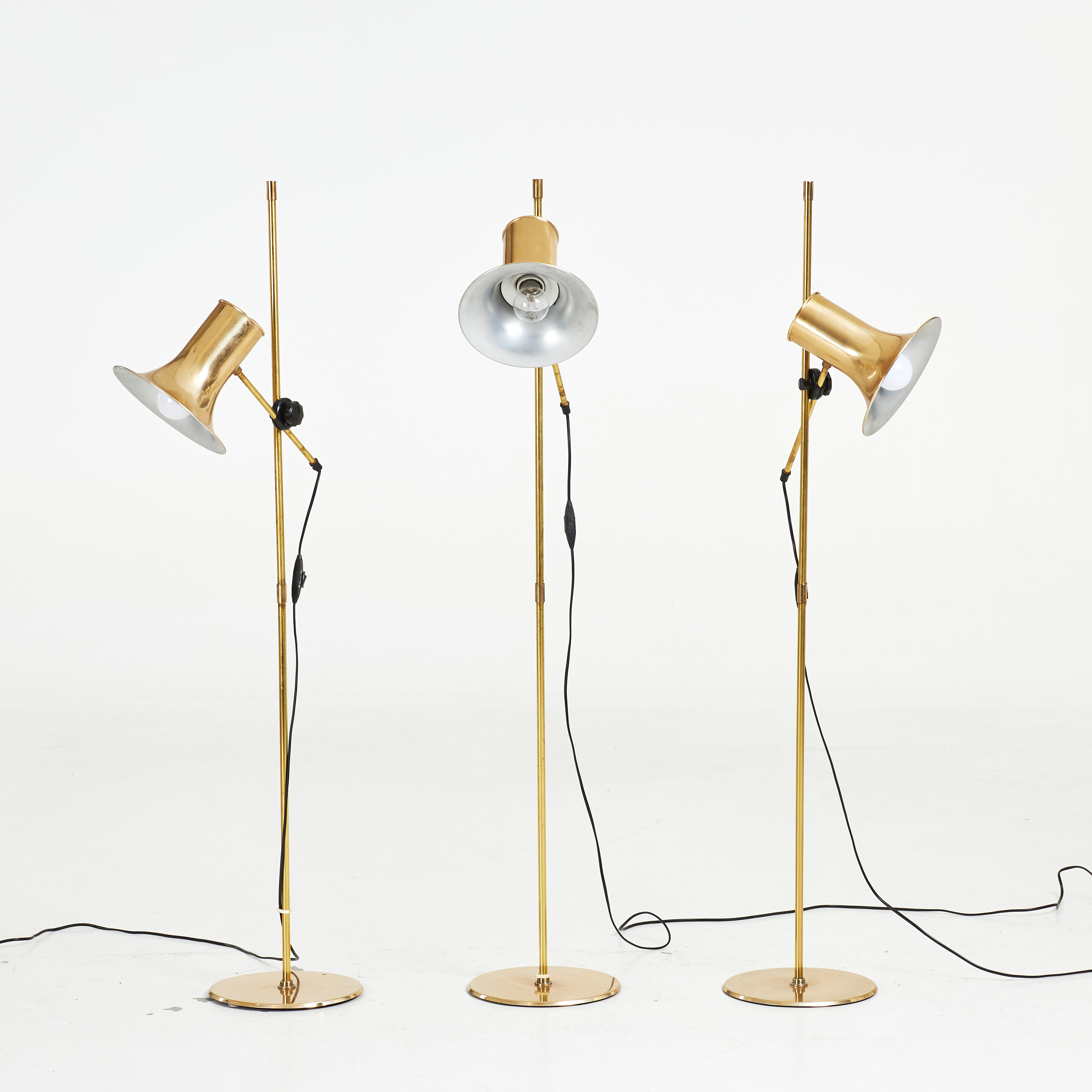 GOLVLAMPOR 3 st, mässing, justerbara, Hemi, Danmark.