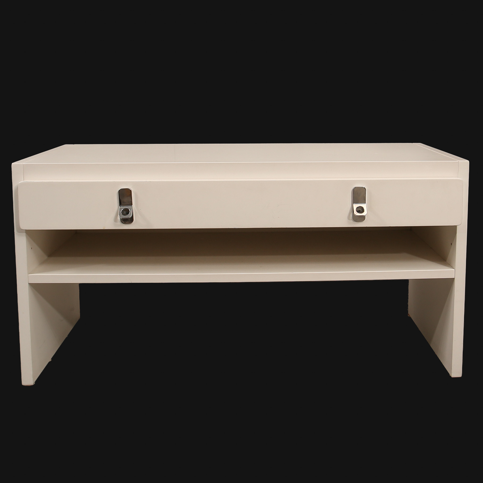 ANTONIO GIOIA. Hallmöbel, Avanti, Dux, 1900- talets fjärde kvartal.