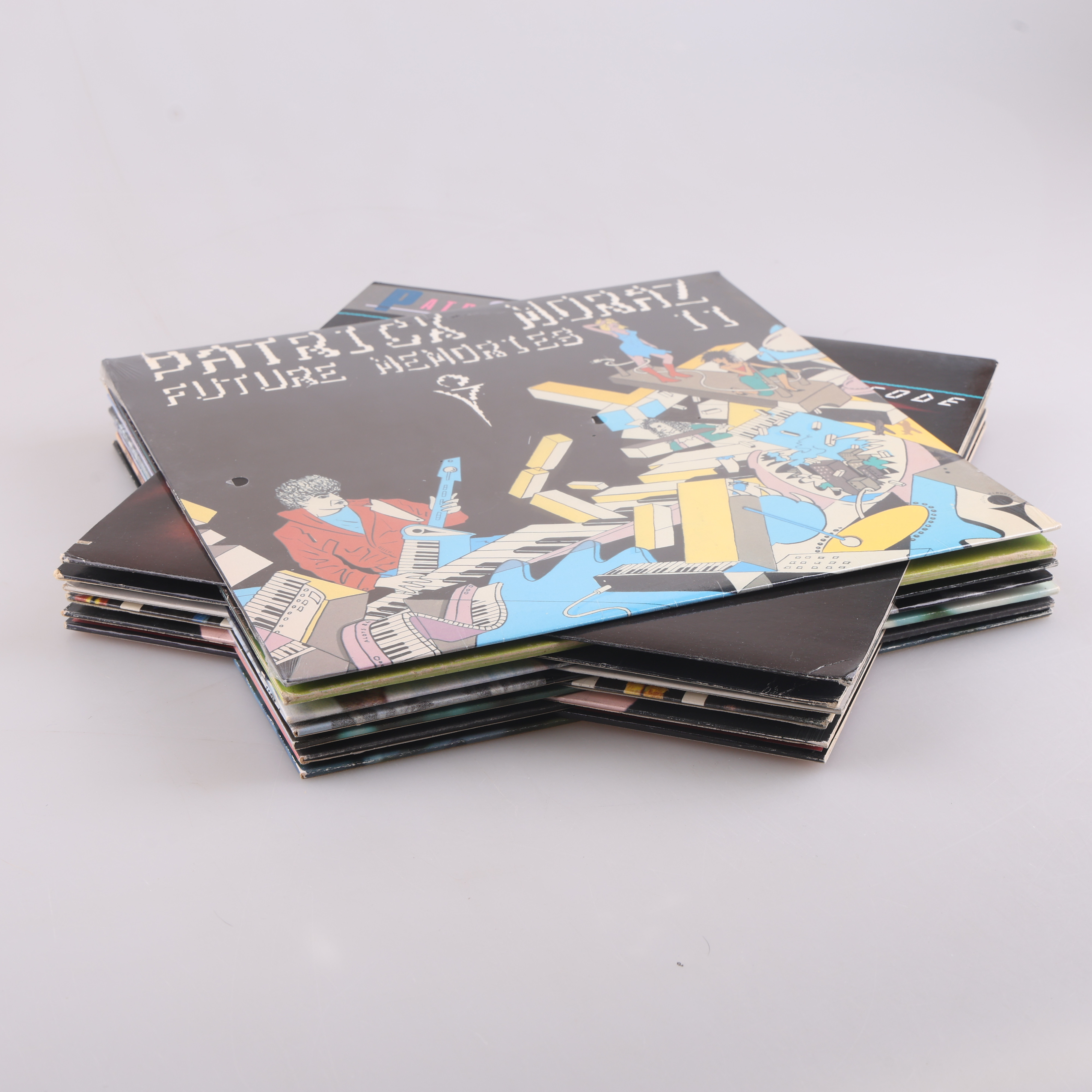 VINYLSKIVOR, 13 stycken, elektoniskt, pop.