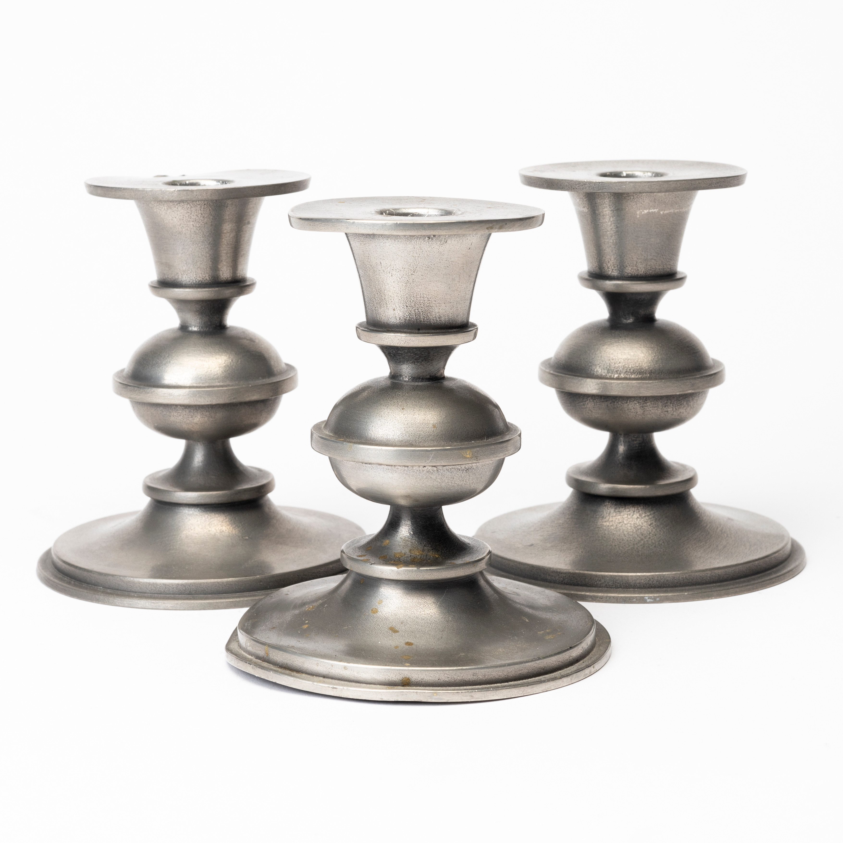 EDVIN OLLERS. Ljusstakar, 3 st, tenn.1968 resp 1970.