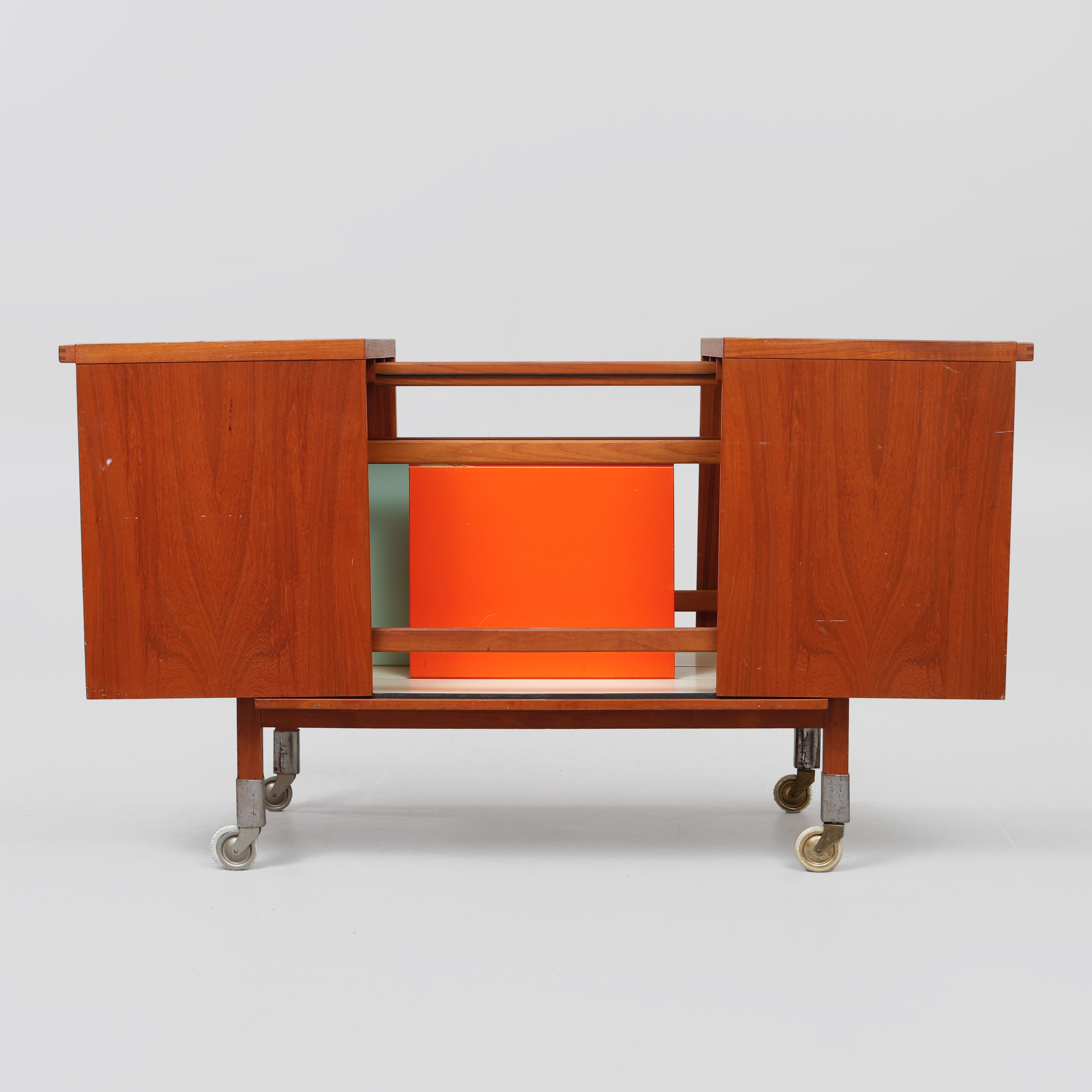 NIELS ERIK GLASDAM JENSEN. Barvagn, Vantinge Møbelindustri, Danmark, 1960-tal.