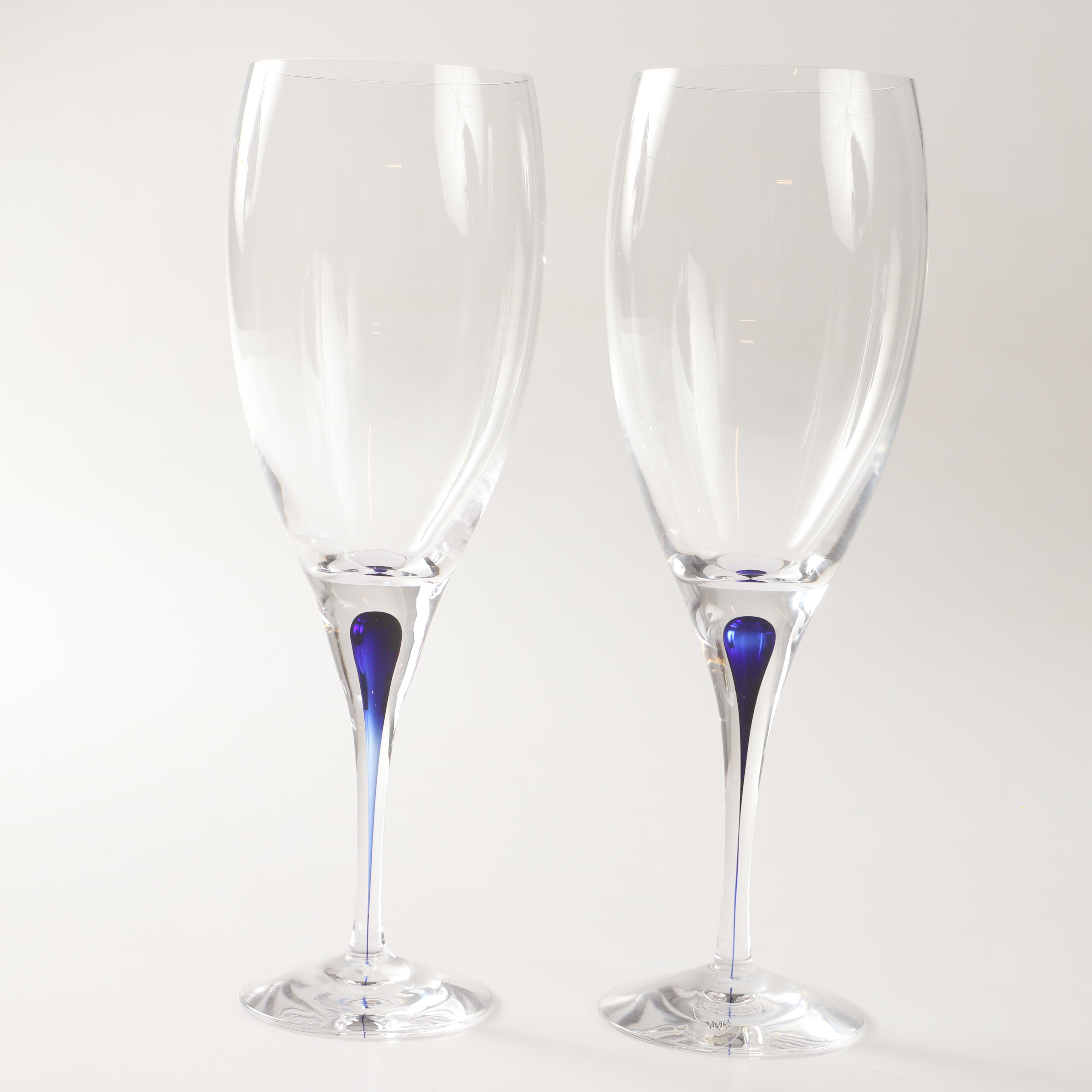 ERIKA LAGERBIELKE. Ölglas på fot, 2 stycken, "Intermezzo", glas, Orrefors.