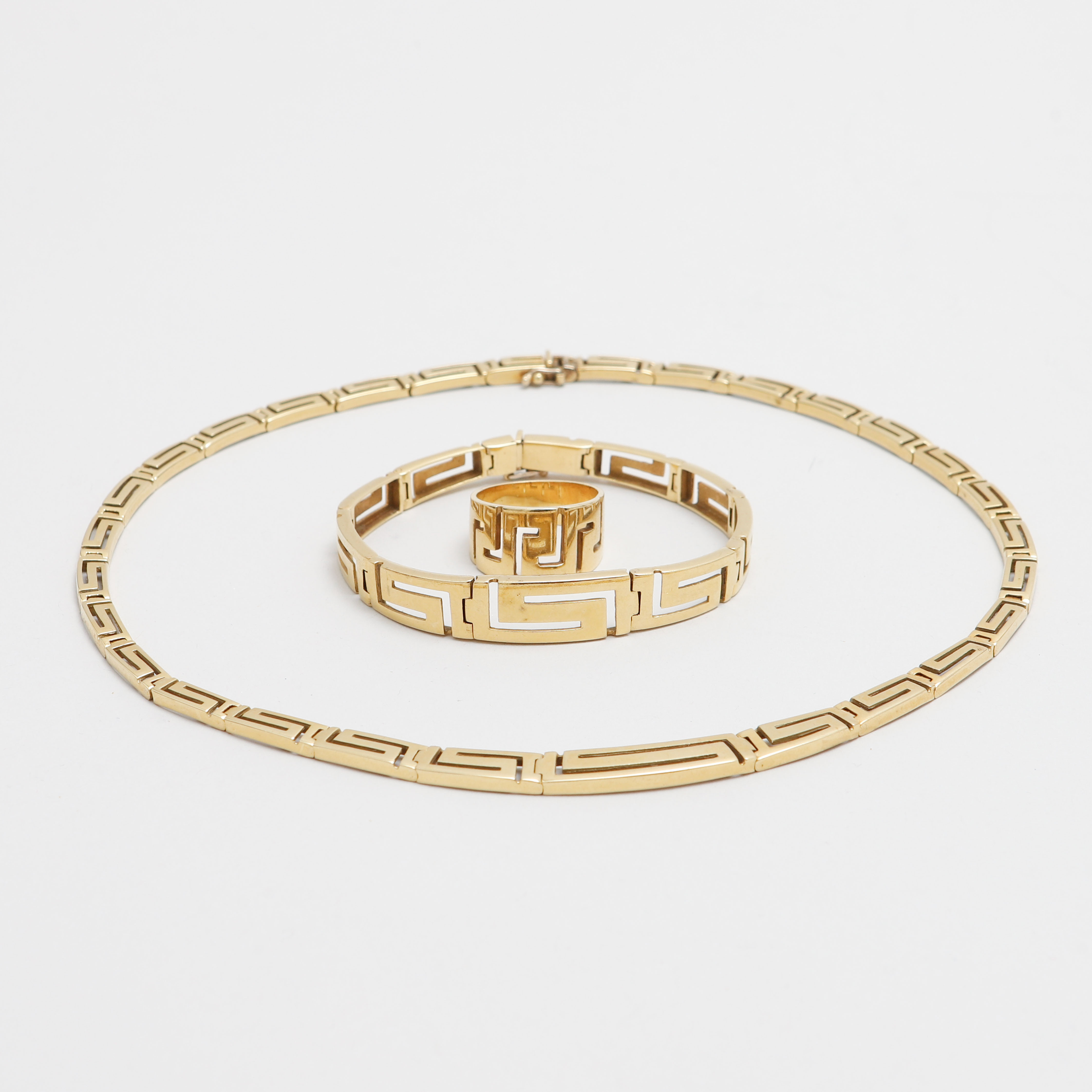 SMYCKESET, 3 delar, 18k guld, Grekland. Vikt ca 65,8 g.