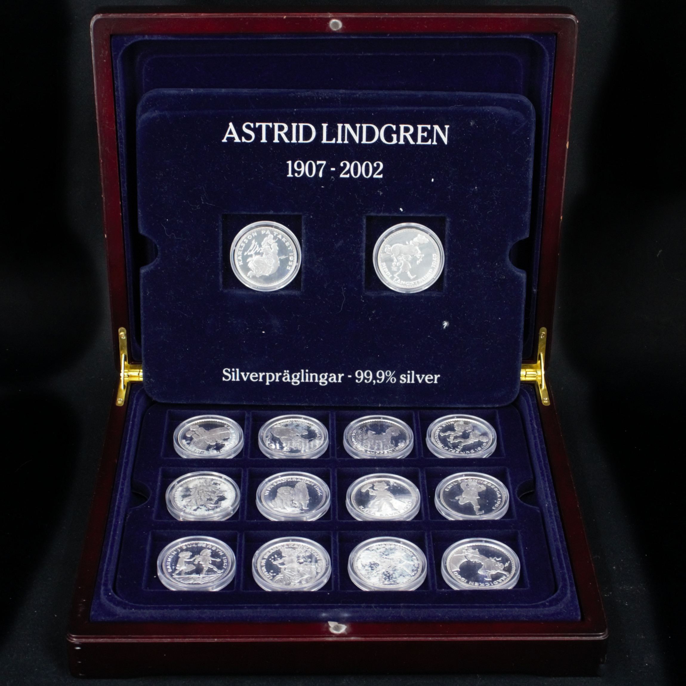 ASTRID LINDGREN. Minnesmynt, 14 st. i schatull, finsilver 99,9%, vikt ca 378 gram, Myntverket Moneta.