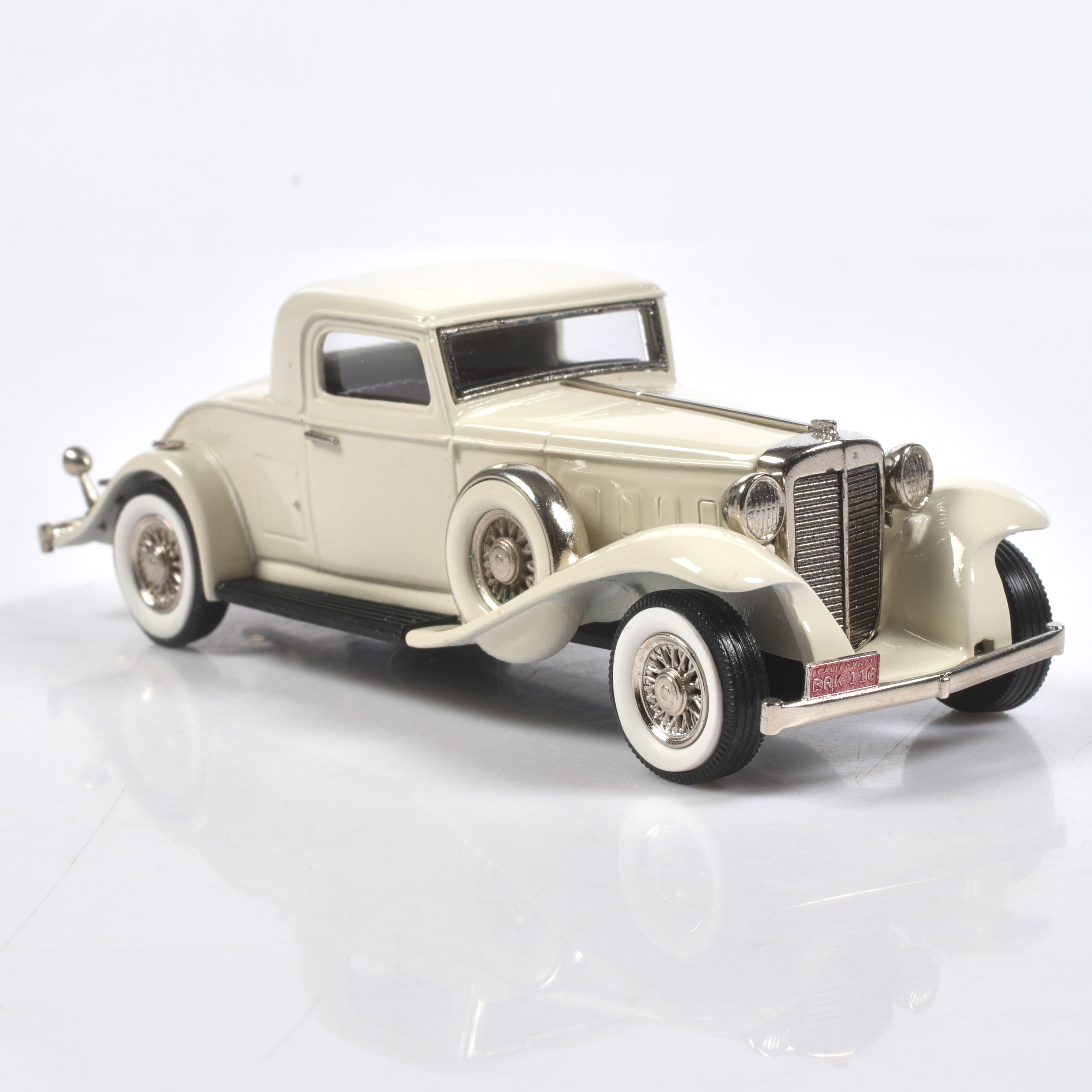 MODELLBIL, metall/resin, Marmon Sixteen, 2 Passenger Coupé, 1931, Brooklin Models, skala 1:43.
