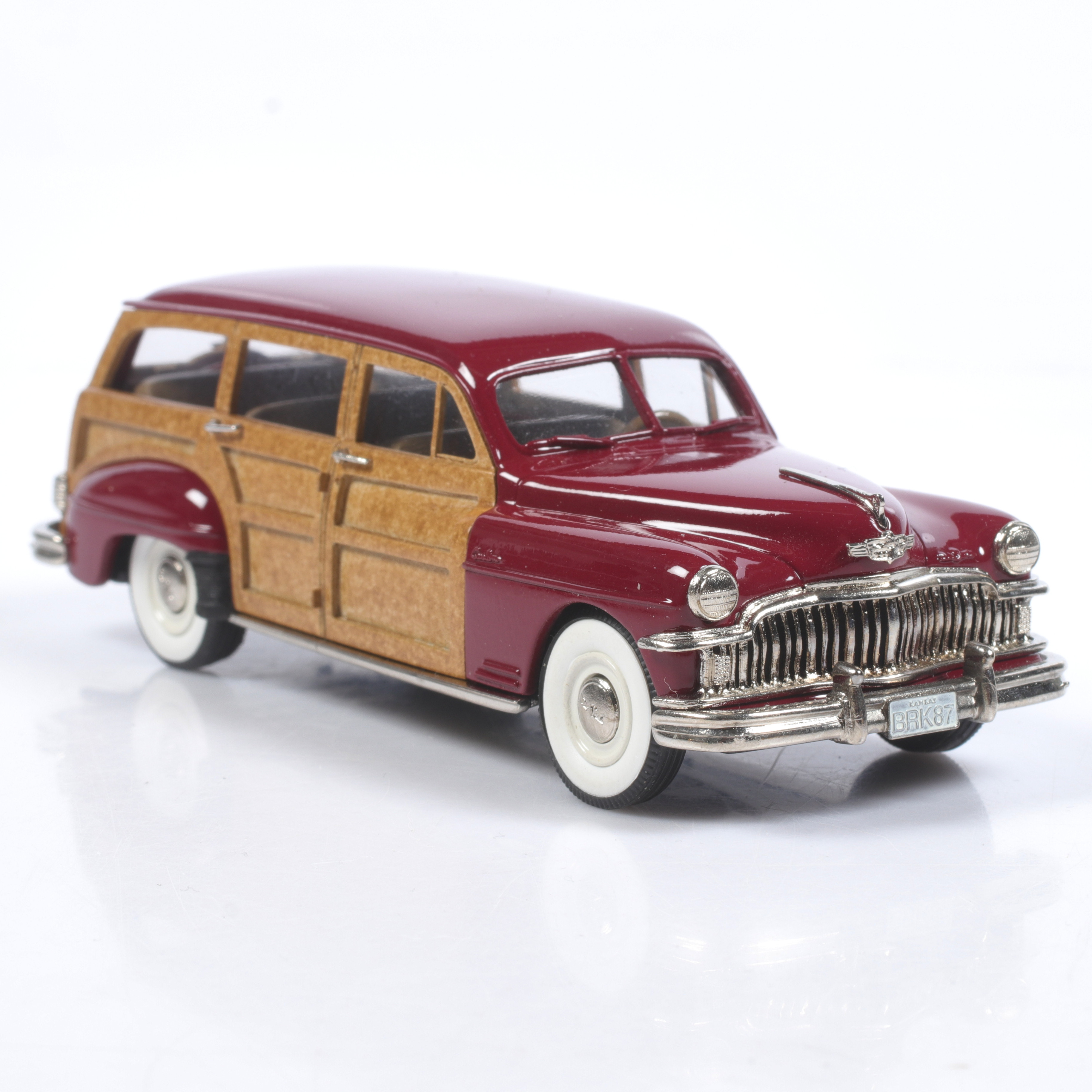MODELLBIL, metall/resin, DeSoto Station Wagon, 1949, Brooklin Models, skala 1:43.