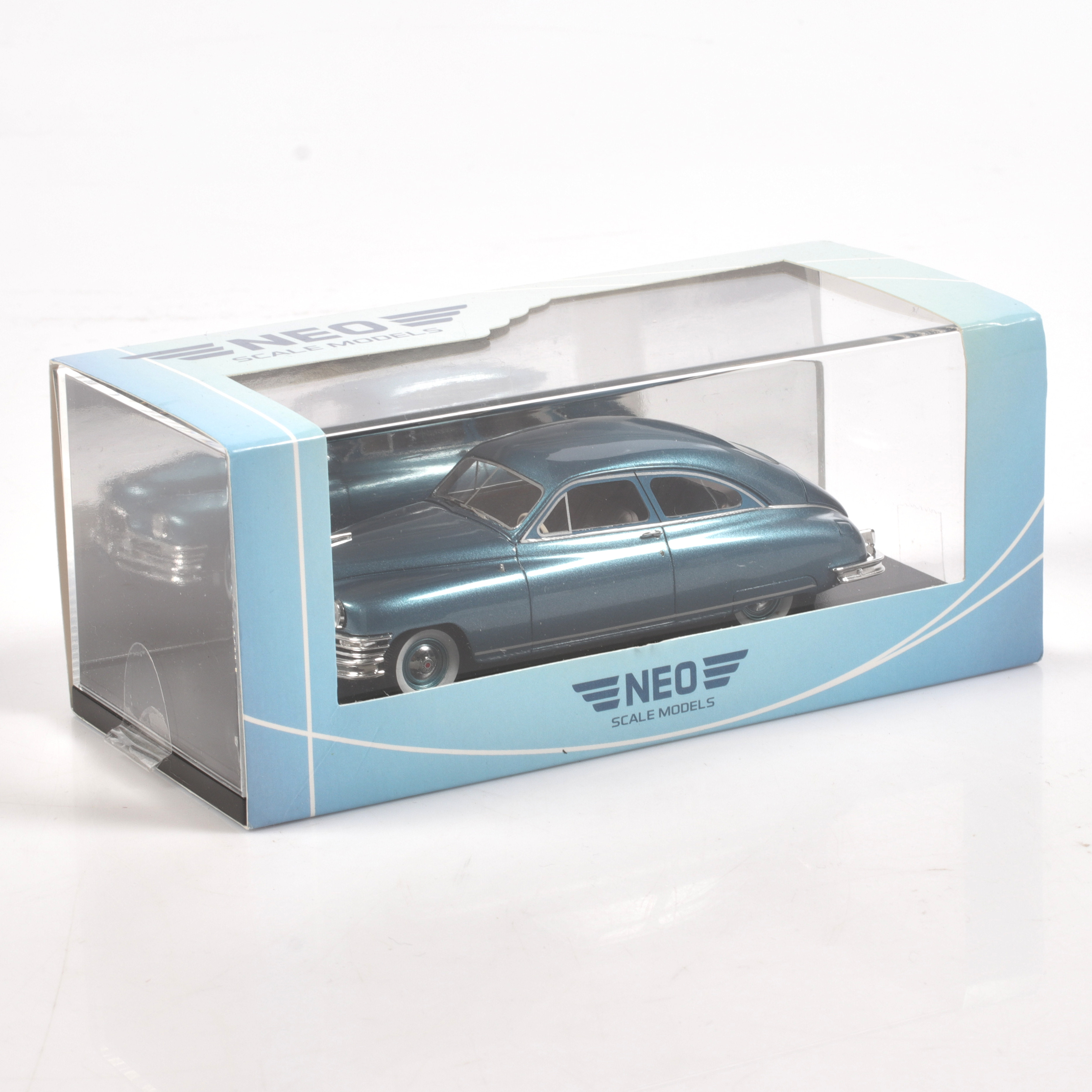 MODELLBIL, metall/resin, Packard Super DeLuxe, Club Sedan, 1949, NEO Models, skala 1:43.
