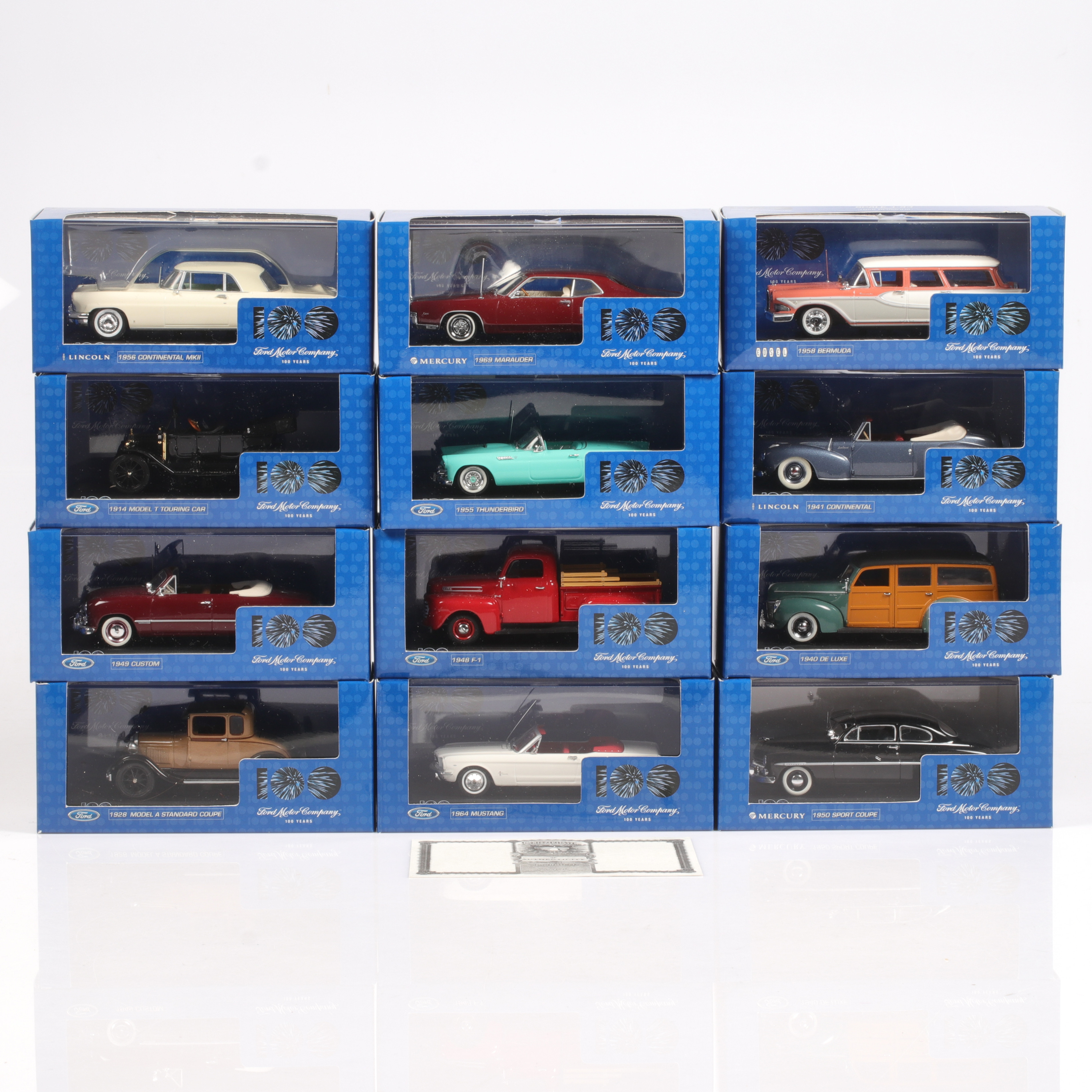 MODELLBILAR, 12 st, metall/resin, bl.a. Ford F-1, 1948, "Ford 100 år", Minichamps, skala 1:43.