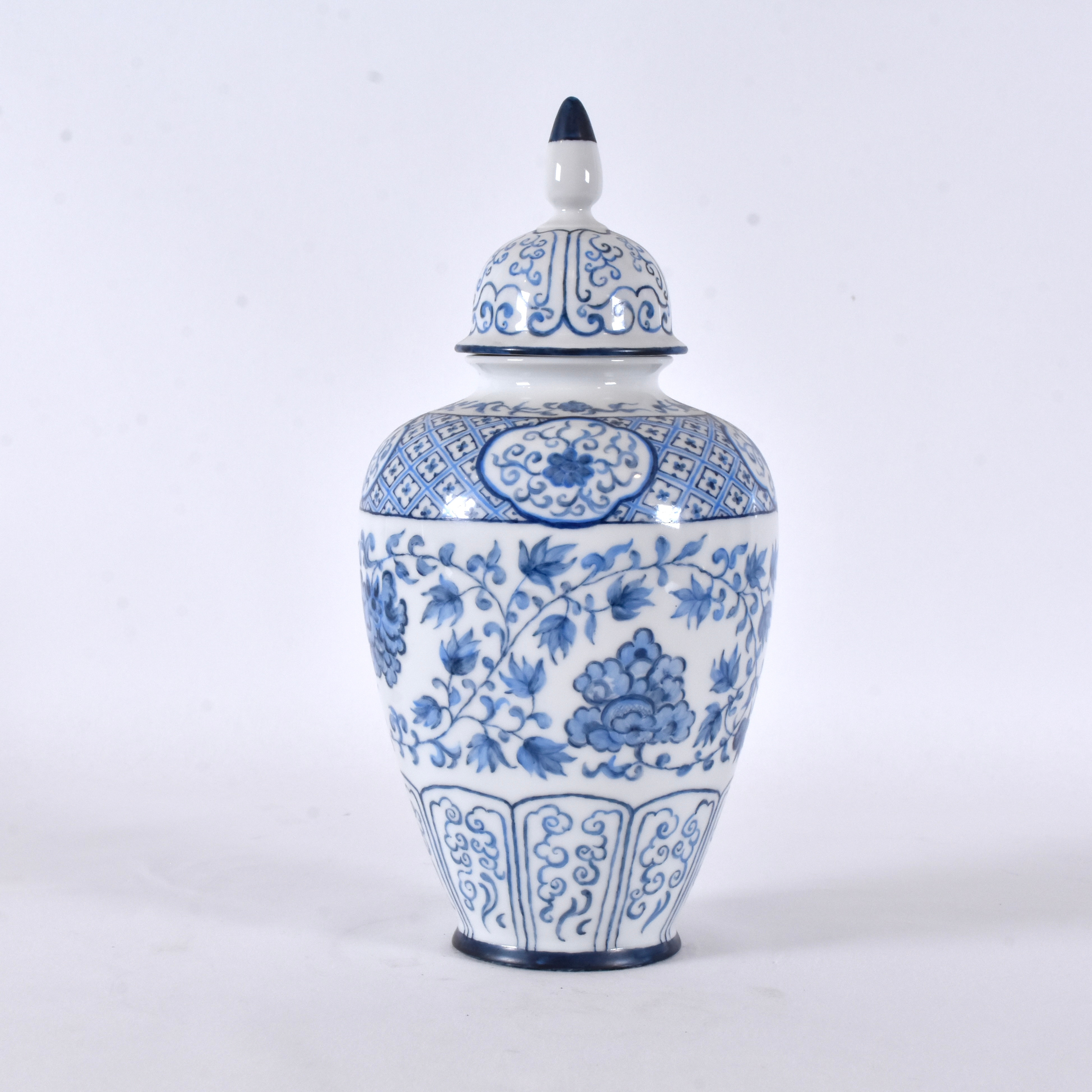 LOCKURNA, porslin, Alka Kunst, Bavaria, 1950/60-tal.