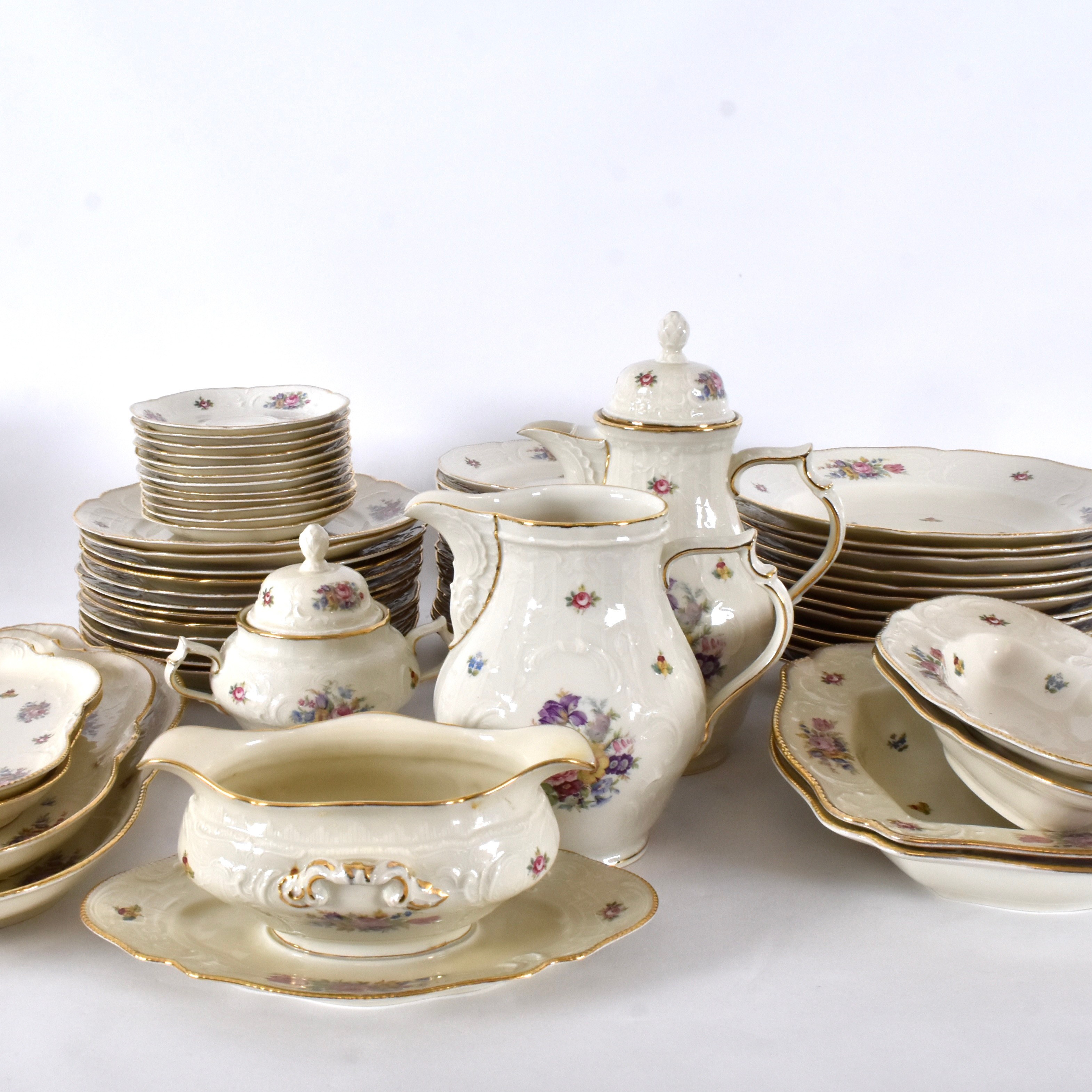 MAT OCH KAFFESERVISDELAR, porslin, 77-delar, Rosenthal, "Sanssouci".