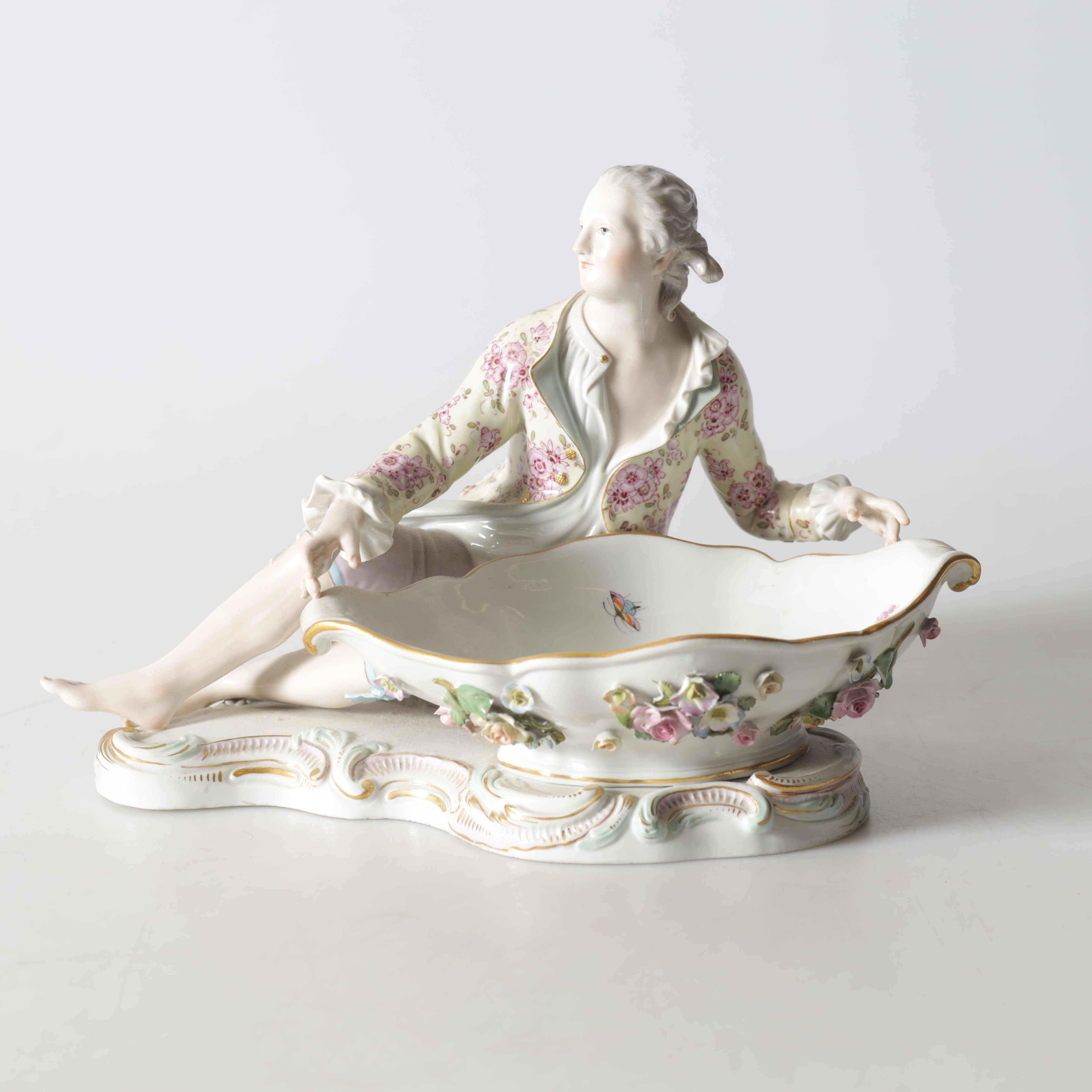 FIGURIN, med skål, porslin, Meissen, Tyskland.