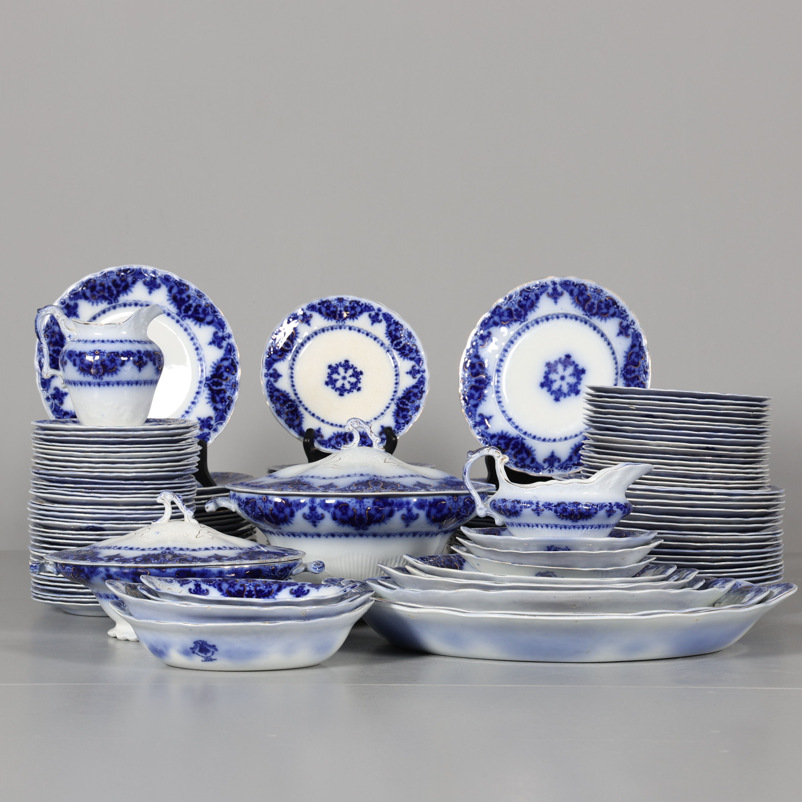 MATSERVIS, 144 delar, "Albany", Johnson & Bros, England.